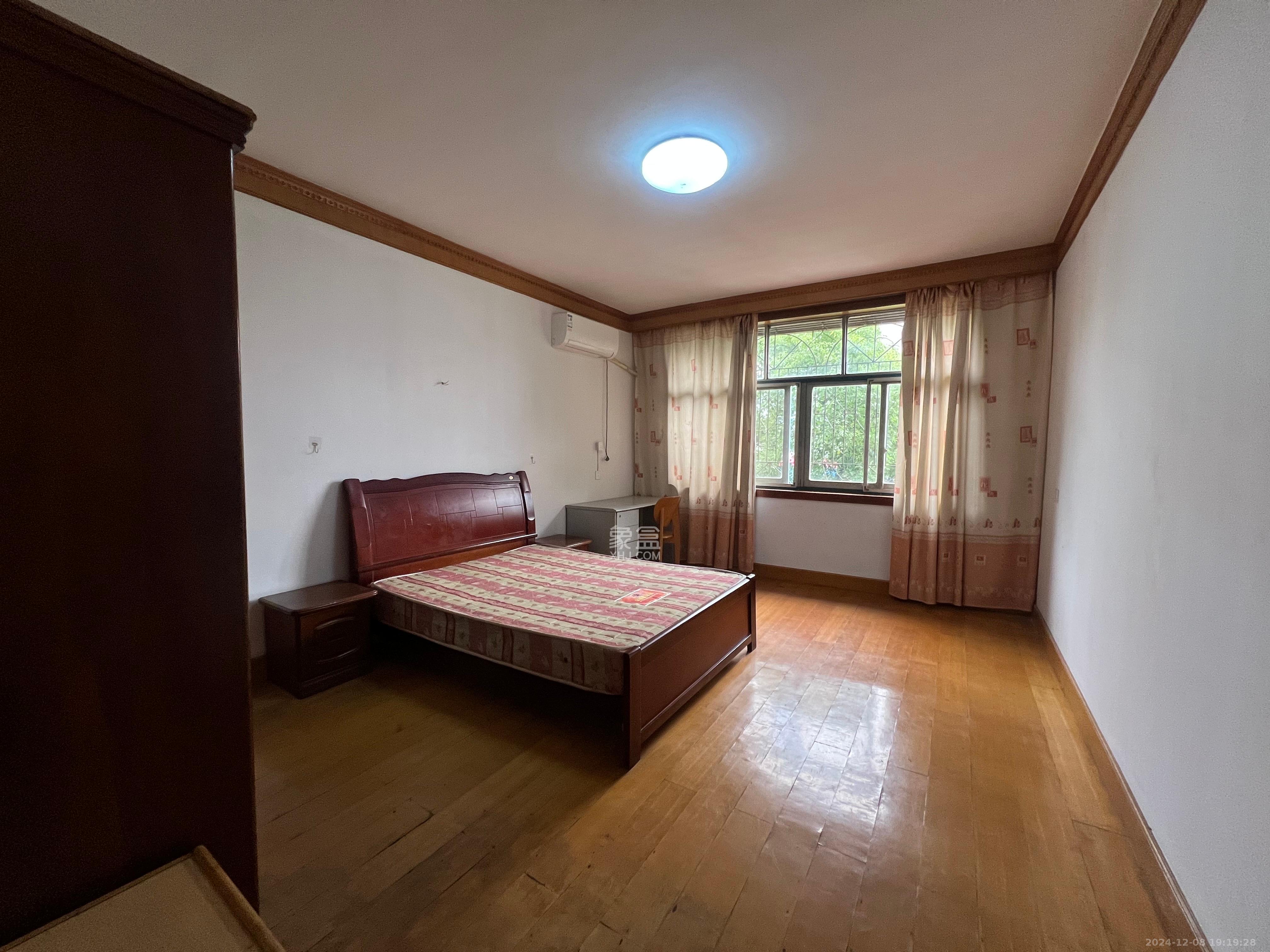 汽车西站商贸城(河西望城坡) 2室2厅1卫 2000.0元/月 汽车西站商贸城(河西望城坡) 2室2厅1卫 2000.0元/月室内图