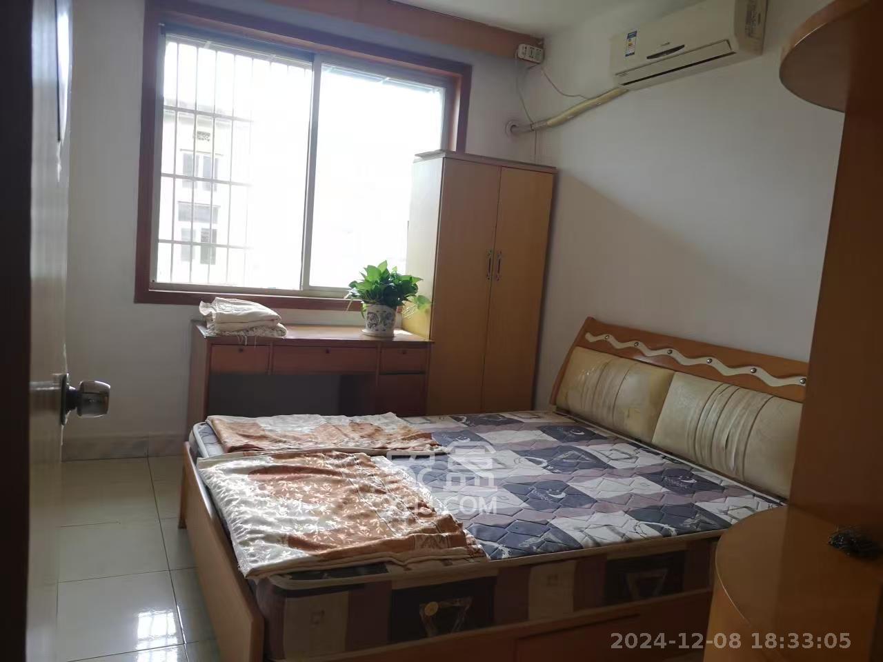 中建五局信和苑三区  2室2厅1卫   1300.00元/月室内图