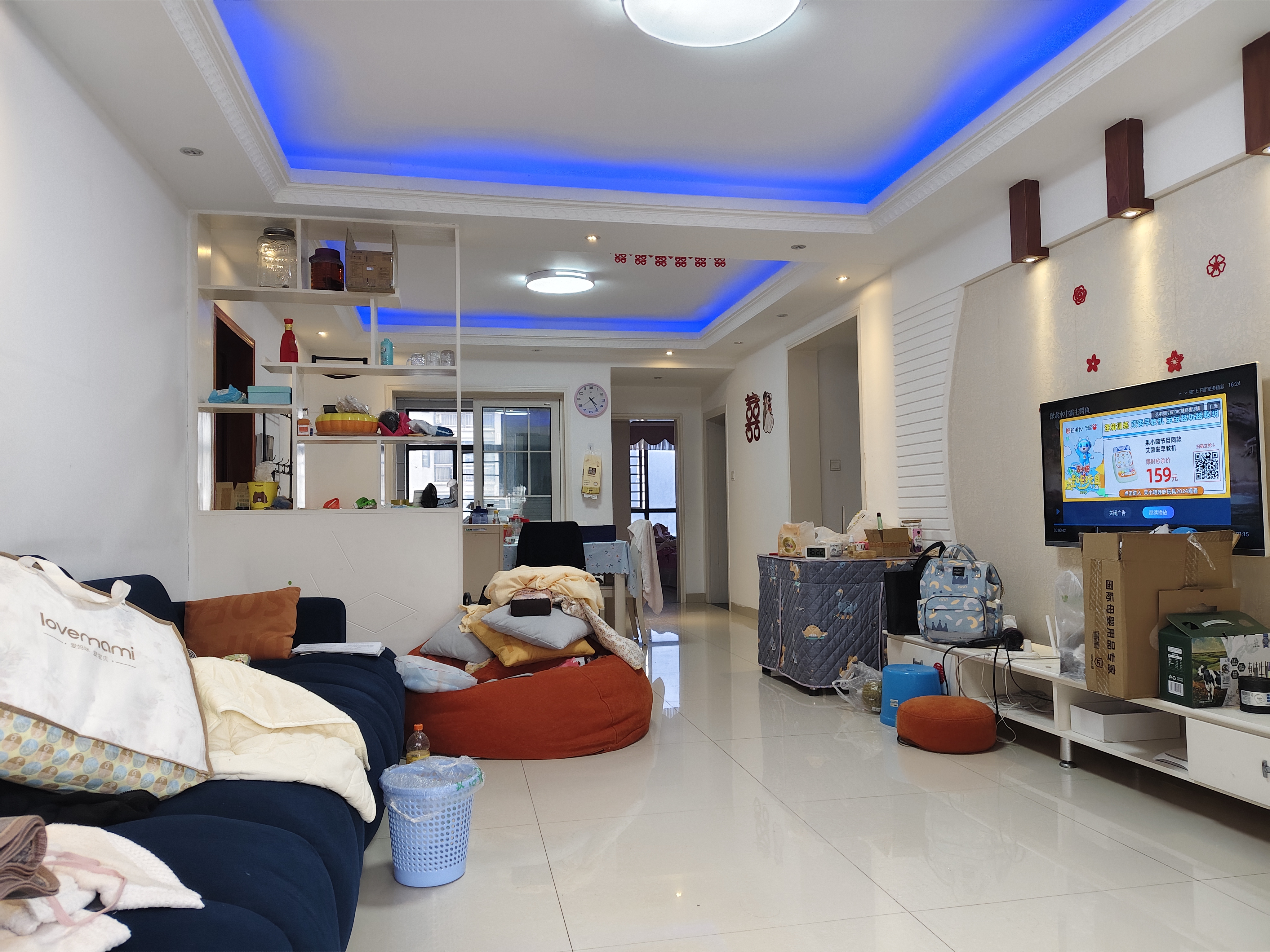 龙洲馨苑 1室2厅2卫 55.0万 龙洲馨苑 1室2厅2卫 55.0万客厅