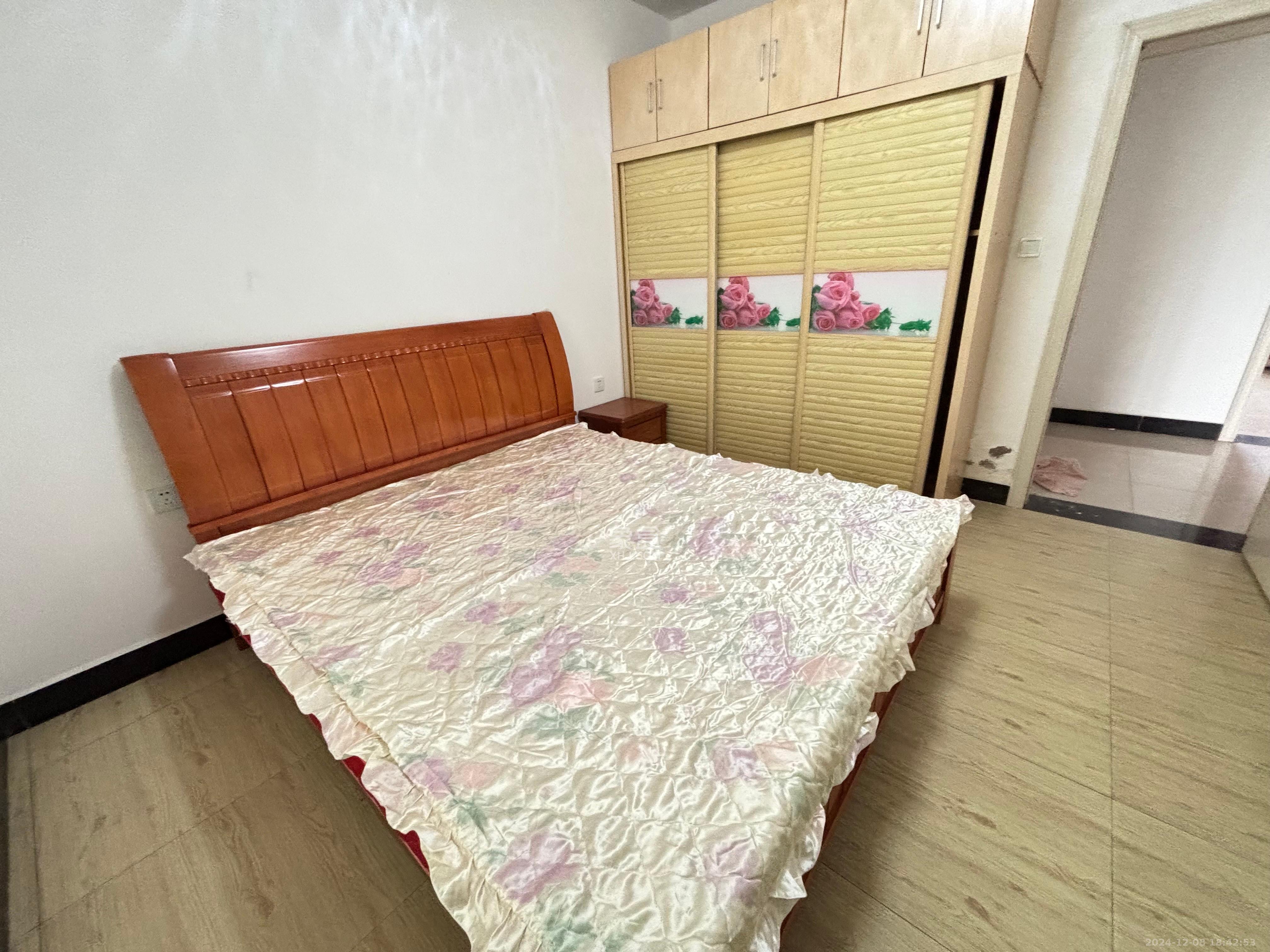 光明城市（星辰青年城）  3室2厅1卫   2000.00元/月室内图