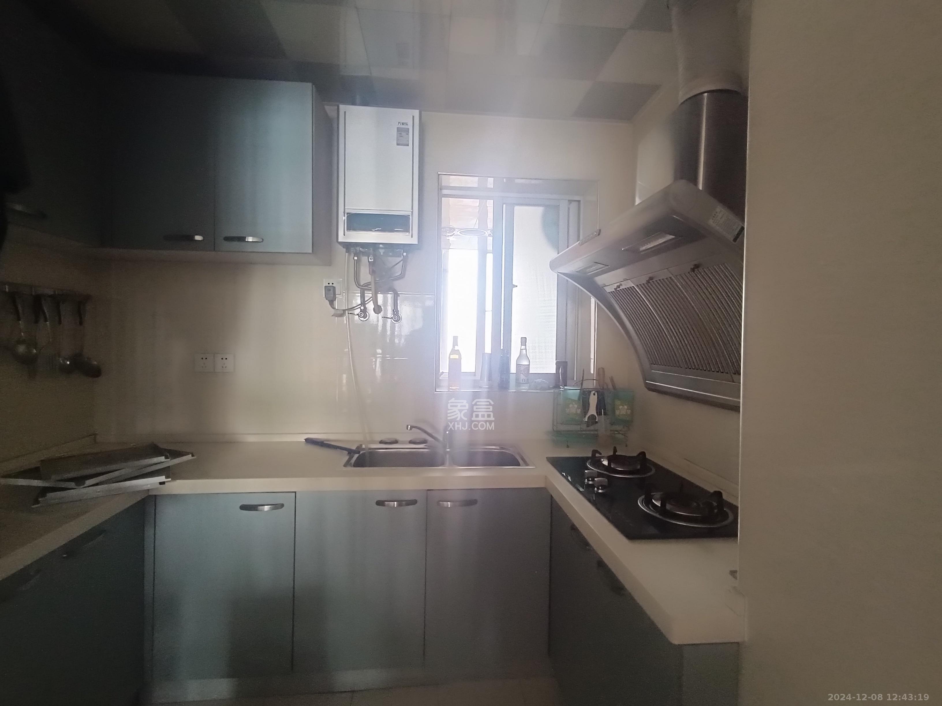 锑都家园 1室2厅2卫 1800.0元/月 锑都家园 1室2厅2卫 1800.0元/月室内图