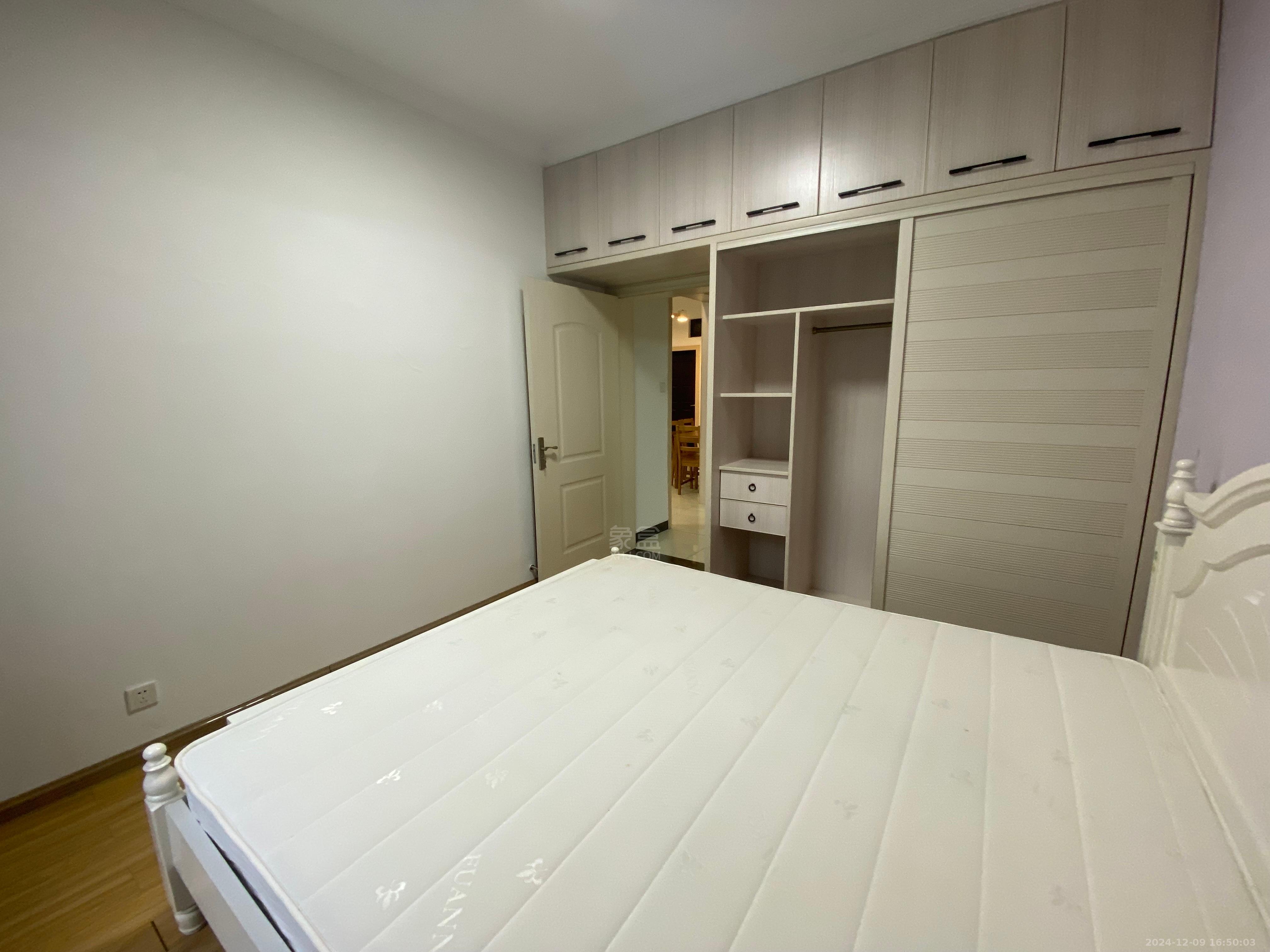 中泰财富湘江 2室1厅1卫 2000.0元/月 中泰财富湘江 2室1厅1卫 2000.0元/月室内图