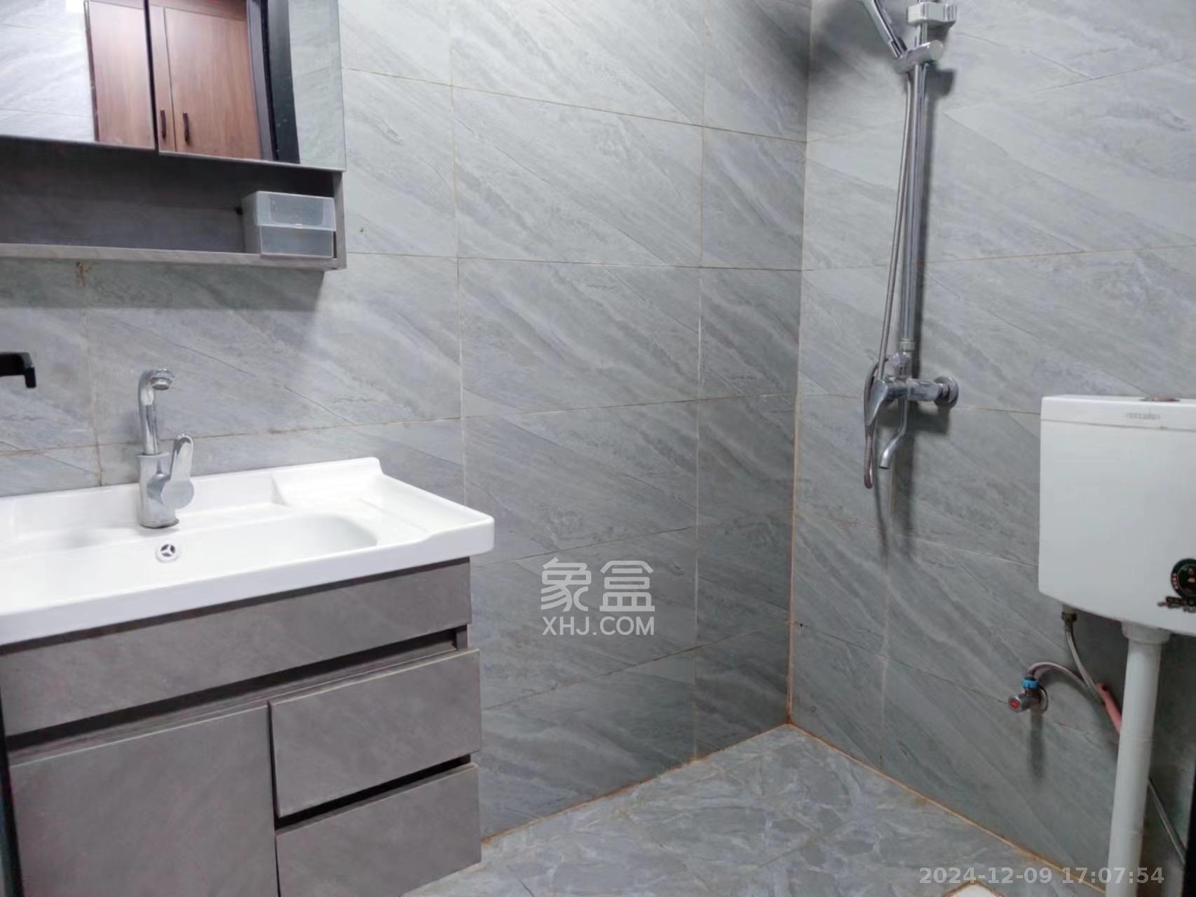 龙湖湘江星座(祺鑫星座公寓)  1室1厅1卫    1400.0元/月 龙湖湘江星座(祺鑫星座公寓)  1室1厅1卫    1400.0元/月室内图