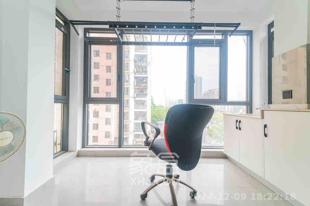 阳光丽景  3室2厅2卫   2600.00元/月室内图
