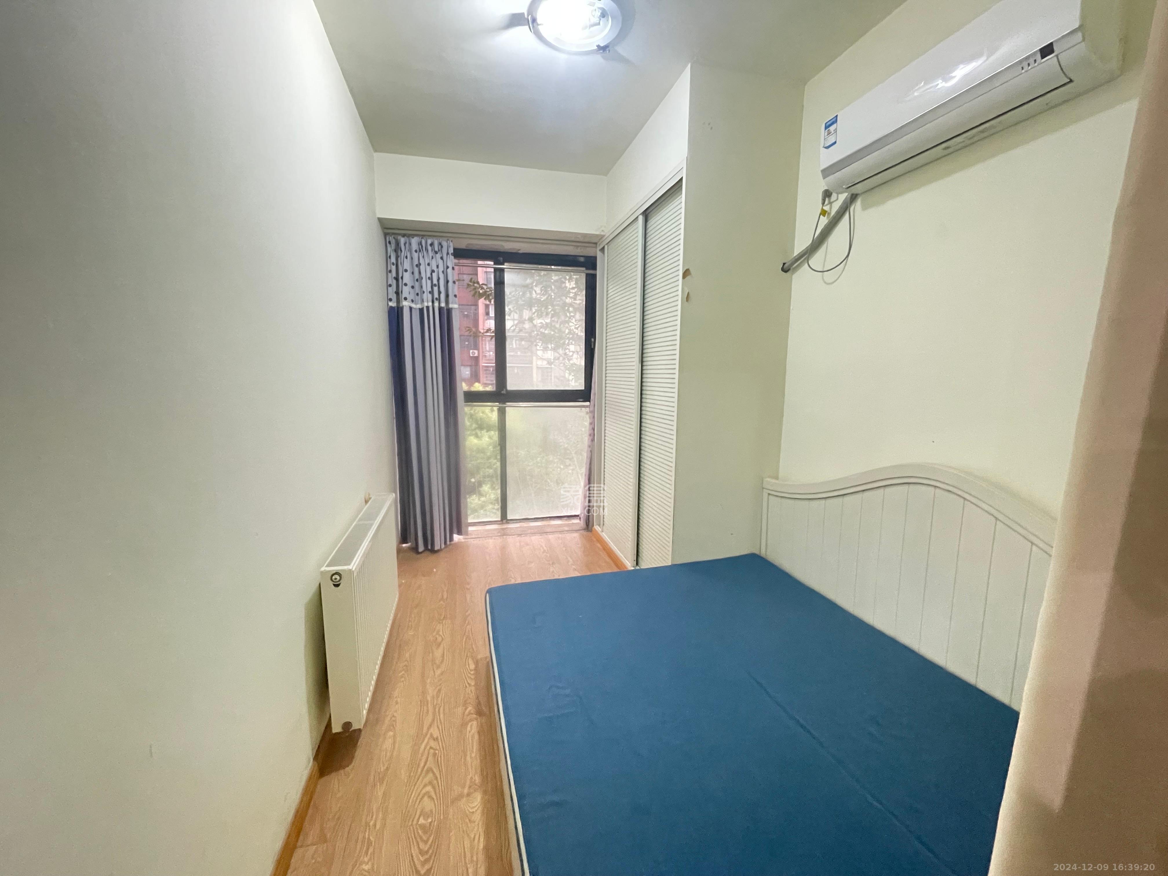 城南故事家园  1室1厅1卫    2100.0元/月 城南故事家园  1室1厅1卫    2100.0元/月室内图