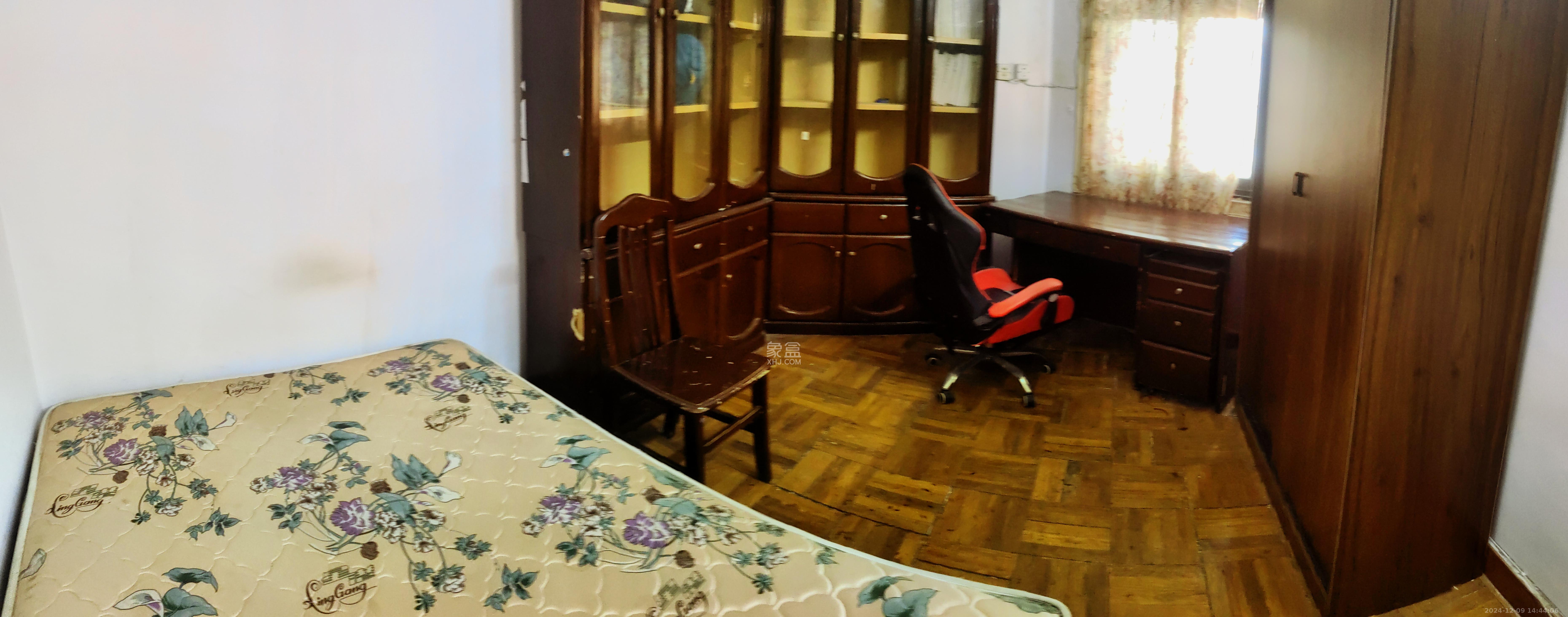 铁四院 2室1厅1卫 1350.0元/月 铁四院 2室1厅1卫 1350.0元/月室内图