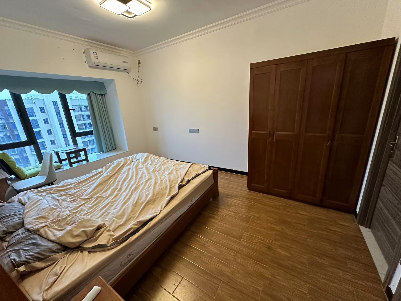 碧桂园公园上城 3室2厅2卫 2600.0元/月 碧桂园公园上城 3室2厅2卫 2600.0元/月室内图