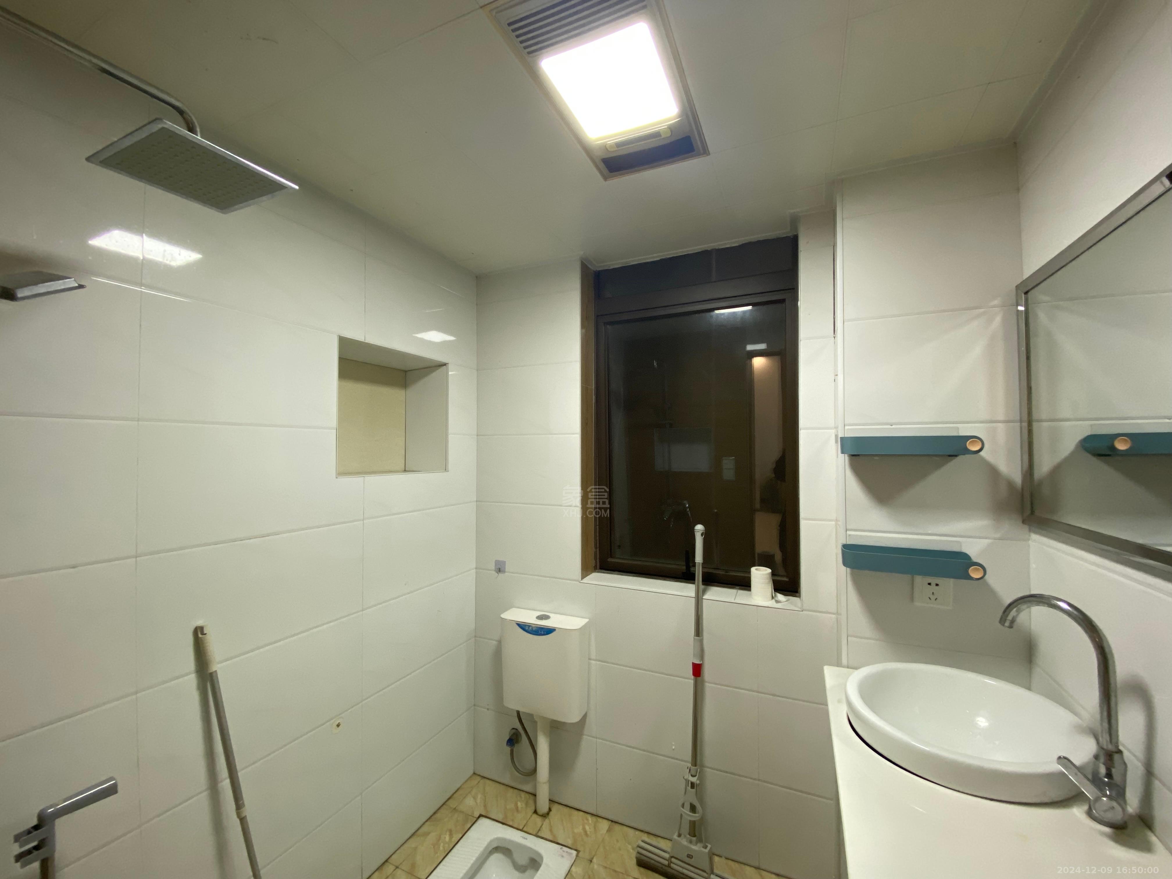 中泰财富湘江 2室1厅1卫 2000.0元/月 中泰财富湘江 2室1厅1卫 2000.0元/月室内图