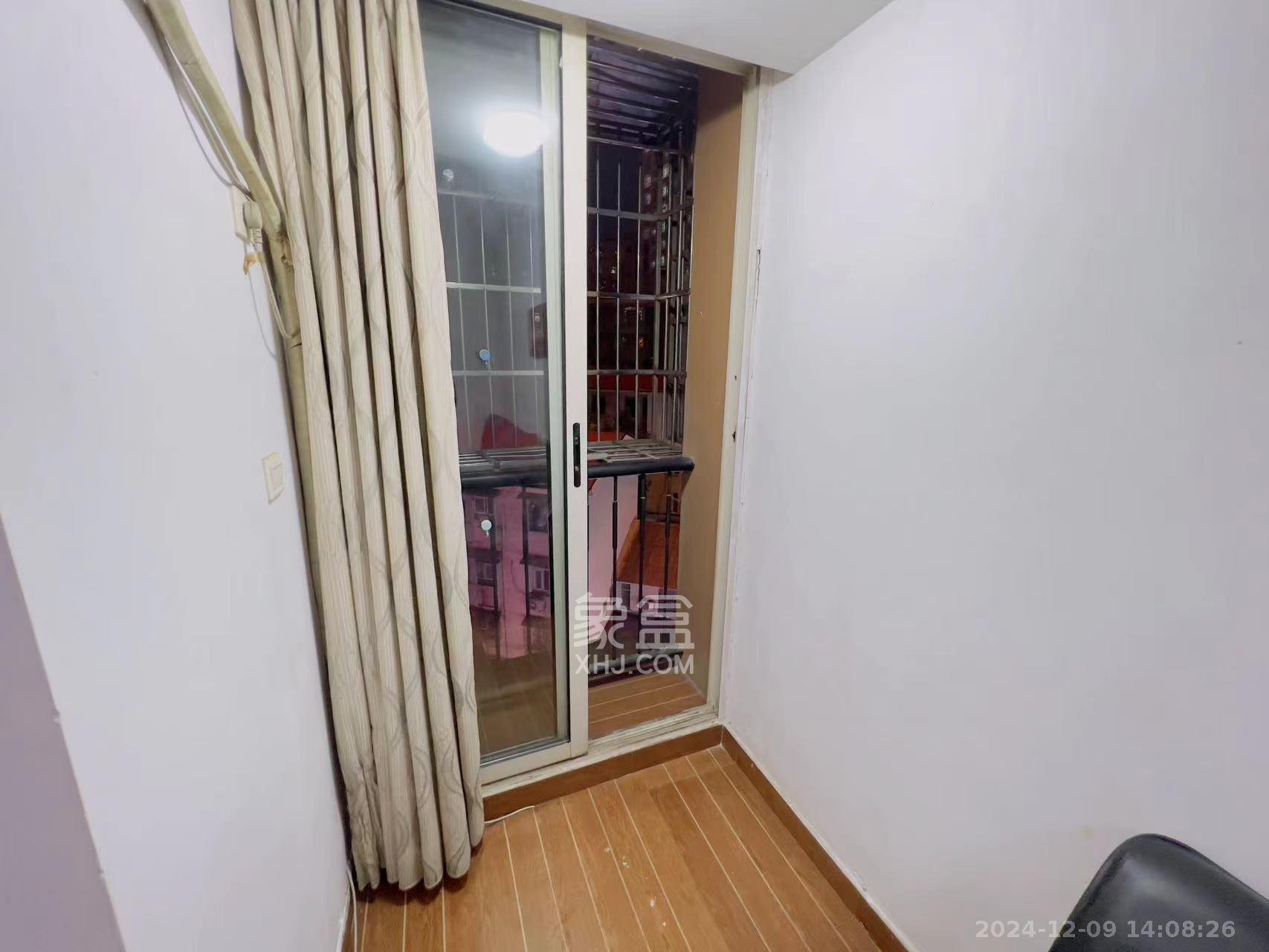 白沙晶城 1室1厅1卫 1800.0元/月 白沙晶城 1室1厅1卫 1800.0元/月室内图