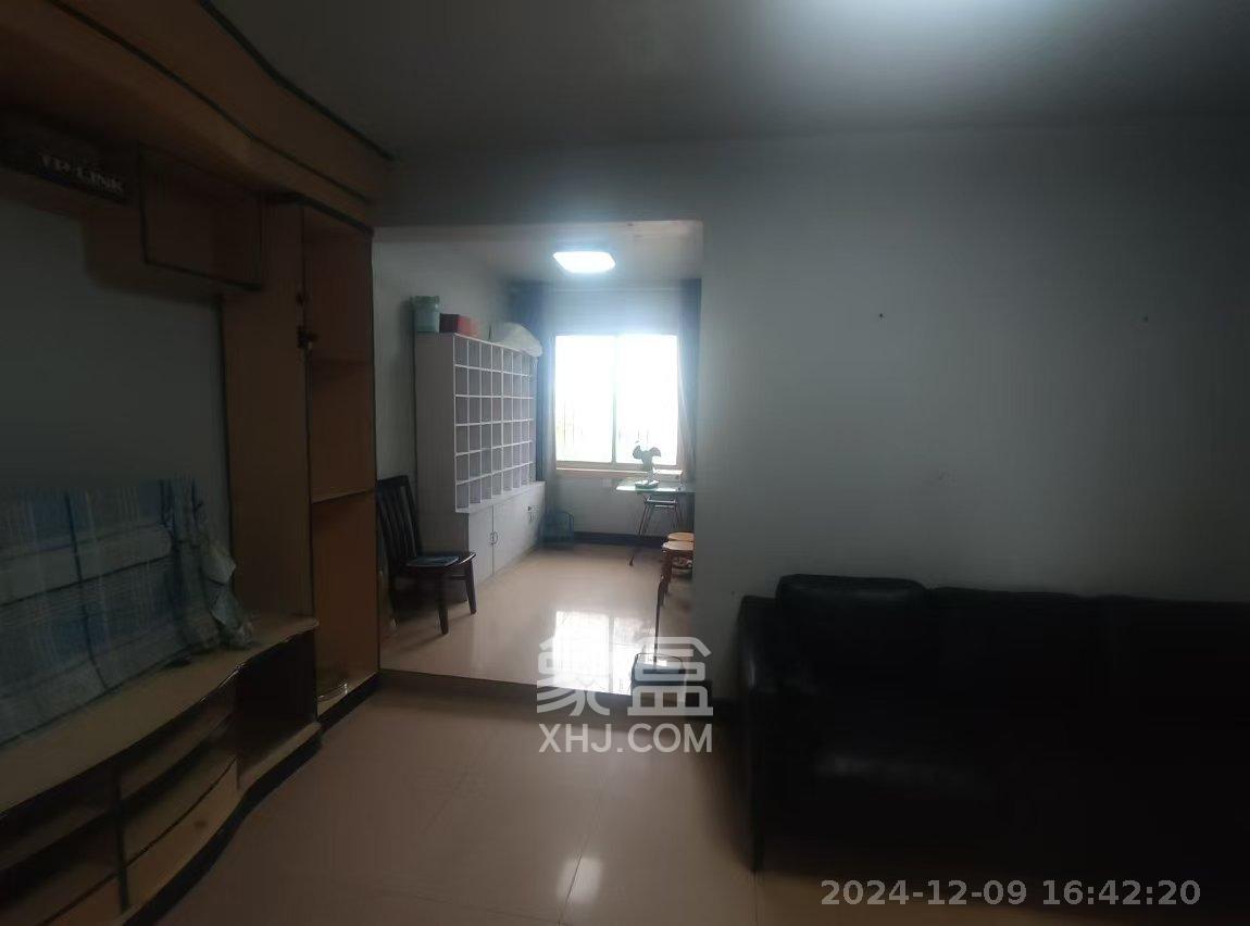 中建五局信和苑四区  2室2厅1卫    1500.0元/月 中建五局信和苑四区  2室2厅1卫    1500.0元/月室内图