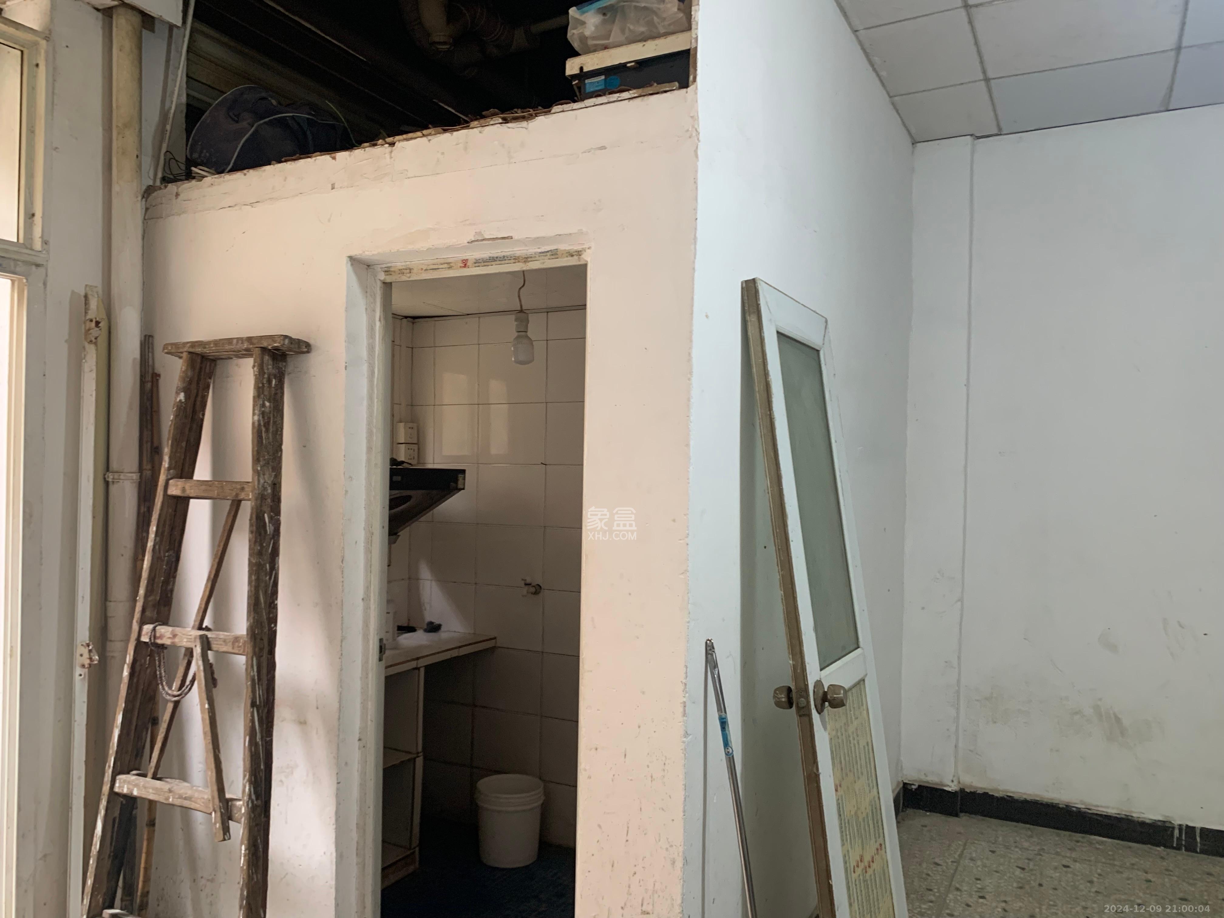 茶子山小区 1室1厅1卫 3200.0元/月 茶子山小区 1室1厅1卫 3200.0元/月室内图