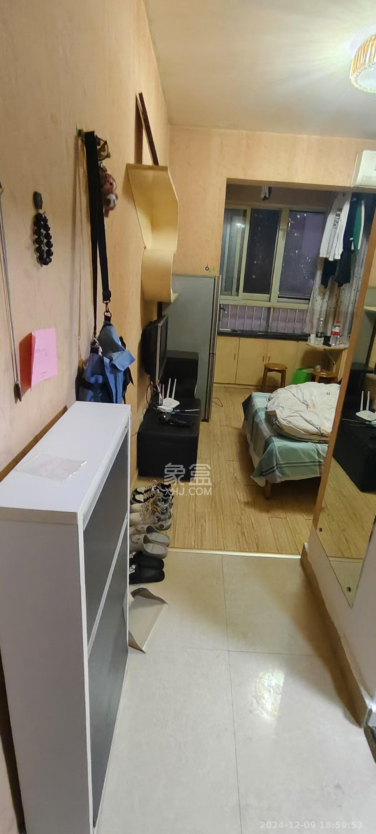 东方新世界  1室1厅1卫   1000.00元/月室内图