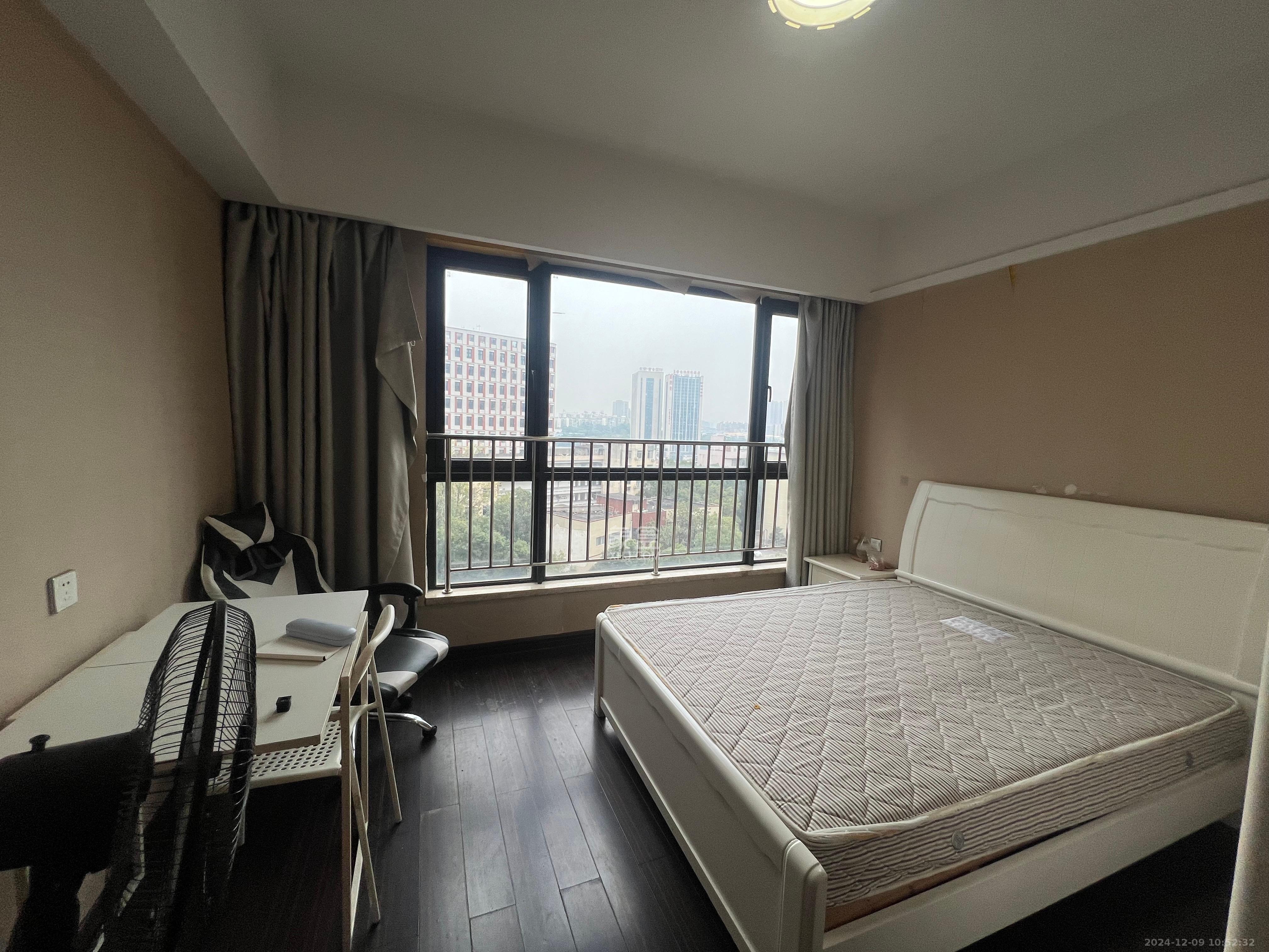 德思勤城市广场(宝格丽公寓) 1室1厅1卫 1900.0元/月 德思勤城市广场(宝格丽公寓) 1室1厅1卫 1900.0元/月室内图