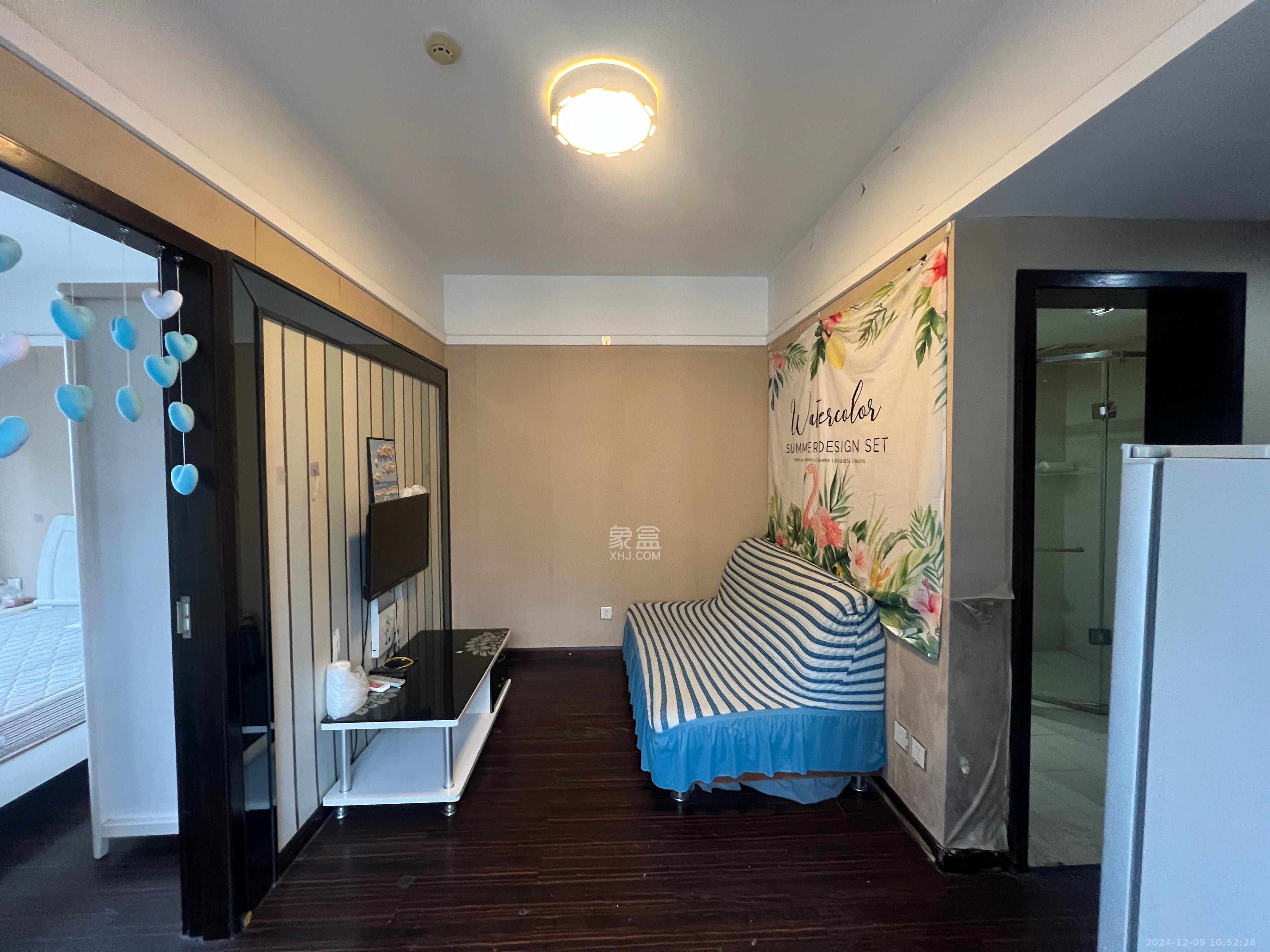 德思勤城市广场(宝格丽公寓) 1室1厅1卫 1900.0元/月 德思勤城市广场(宝格丽公寓) 1室1厅1卫 1900.0元/月室内图