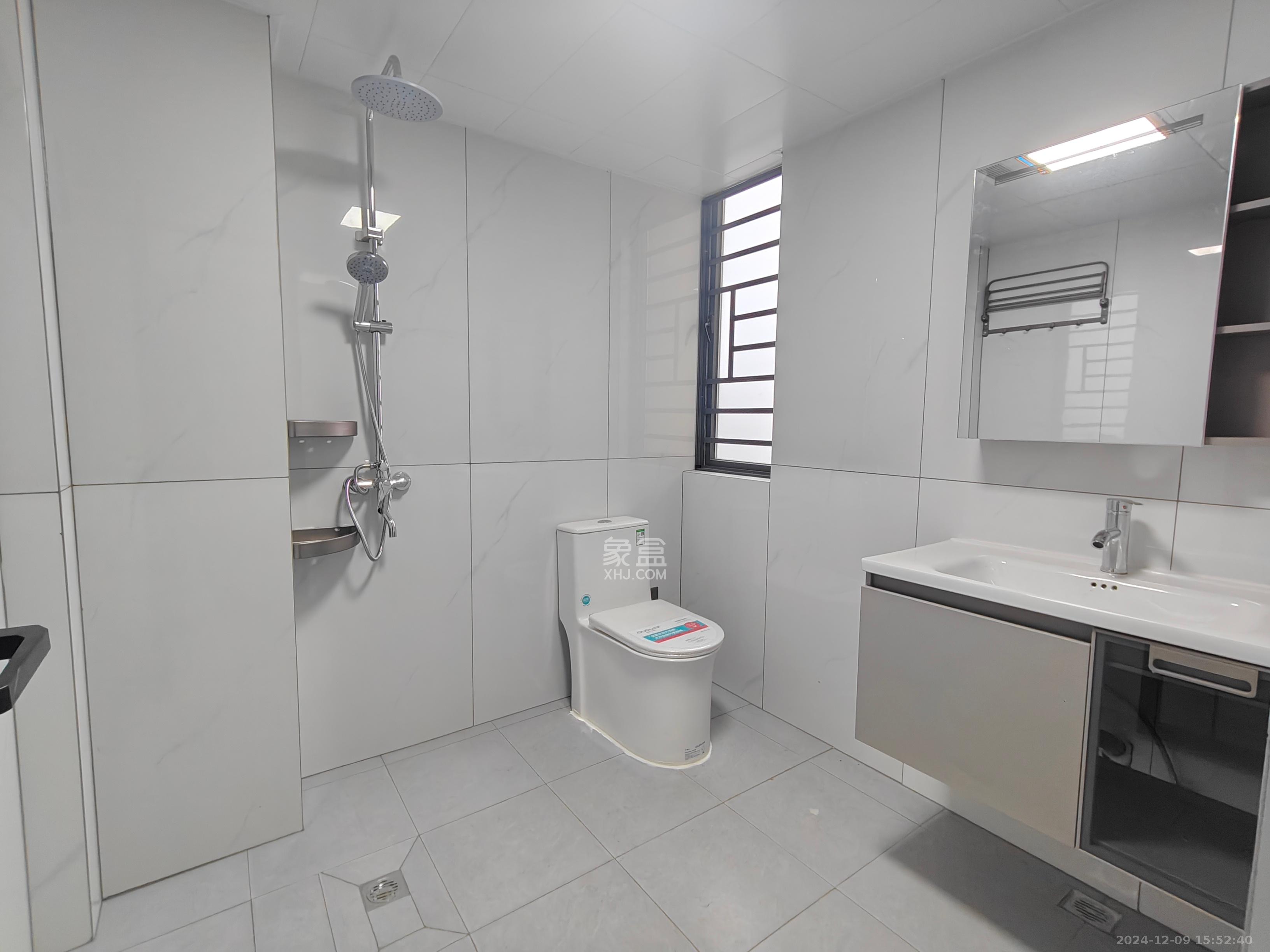 真人桥家园二期 3室2厅2卫 2300.0元/月 真人桥家园二期 3室2厅2卫 2300.0元/月室内图