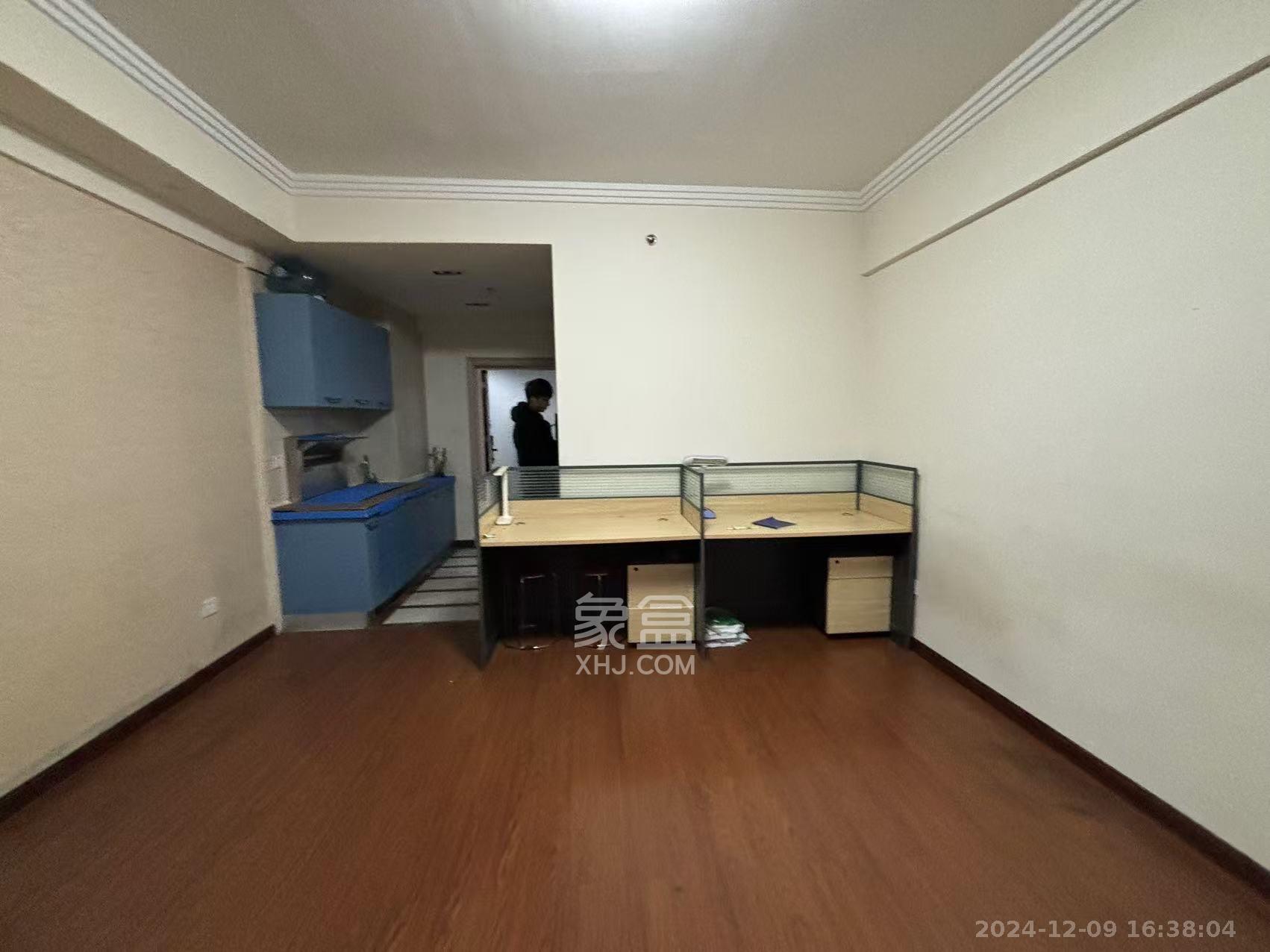 西子一间 1室1厅1卫 1800.0元/月 西子一间 1室1厅1卫 1800.0元/月室内图