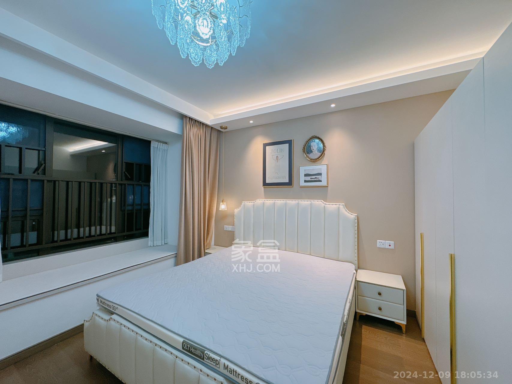 龙湖铂金中心(龙湖春江郦城)  3室2厅2卫    6800.0元/月 龙湖铂金中心(龙湖春江郦城)  3室2厅2卫    6800.0元/月室内图1