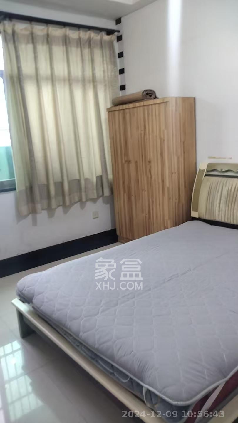 新合六村 1室1厅1卫 900.0元/月 新合六村 1室1厅1卫 900.0元/月室内图