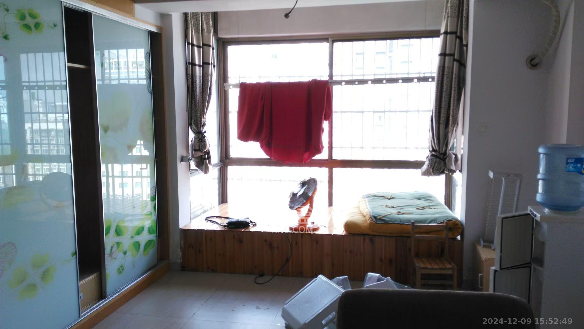 中盛小家碧寓  1室1厅1卫   1200.00元/月室内图