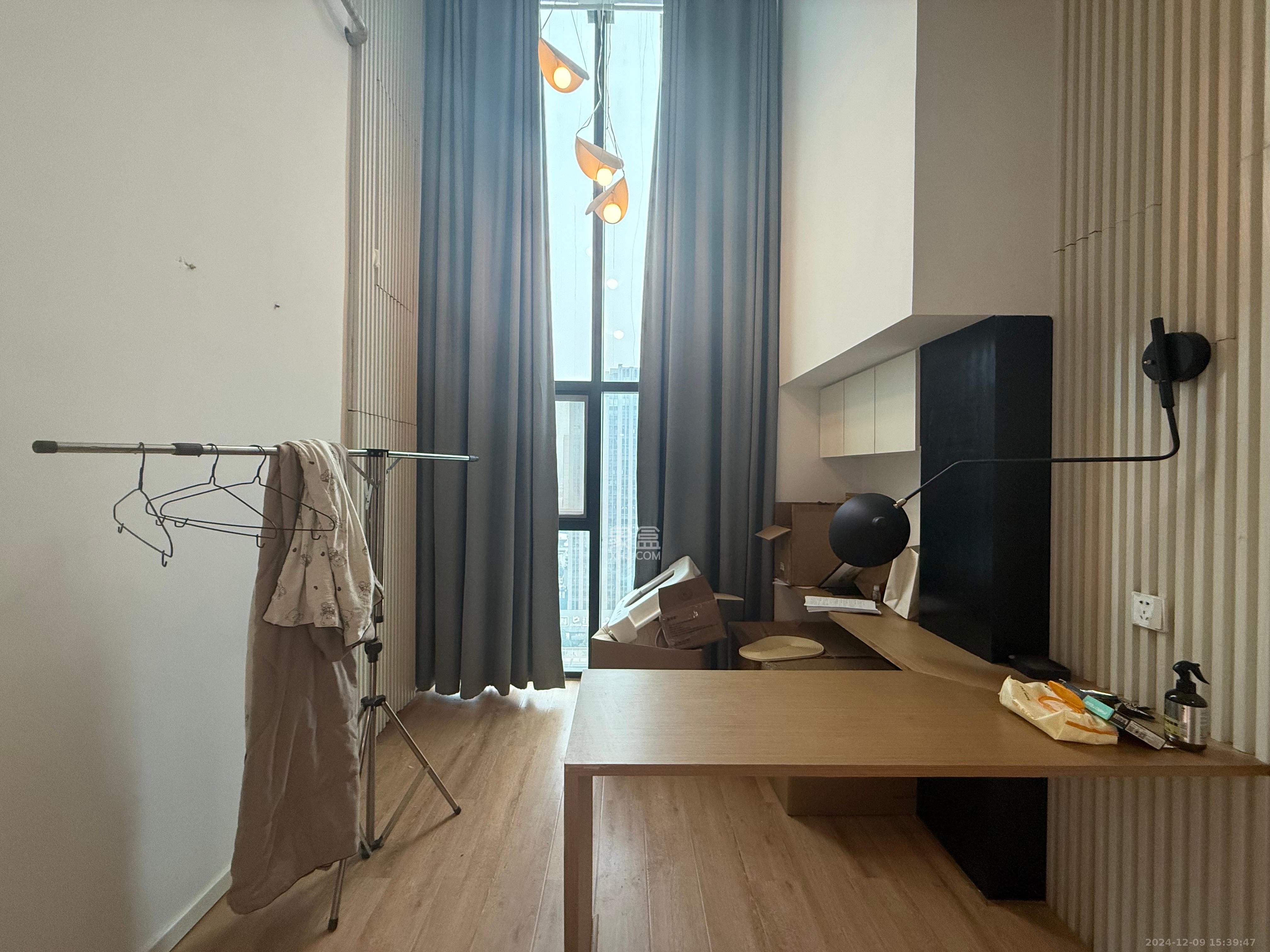 东盈商业广场(华泉城市广场)  1室1厅1卫    2500.0元/月 东盈商业广场(华泉城市广场)  1室1厅1卫    2500.0元/月室内图