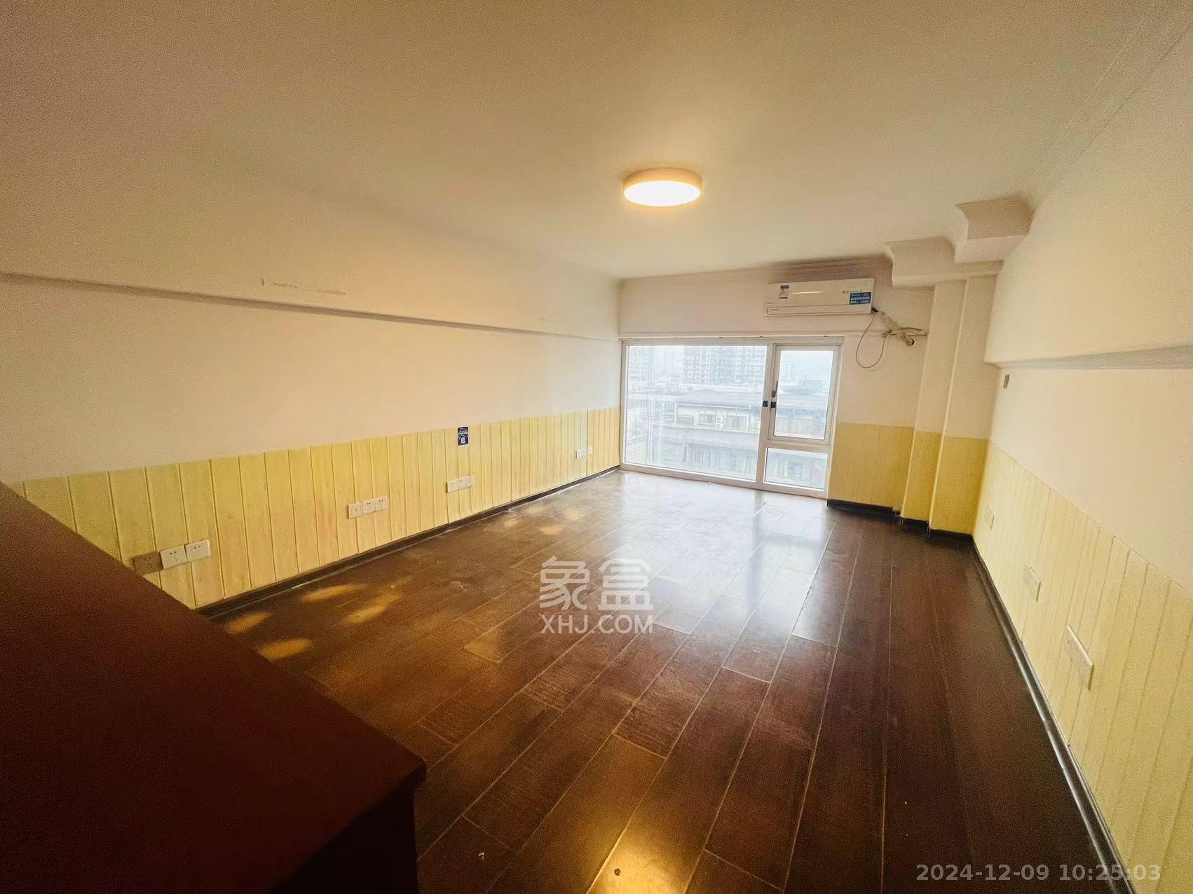 城市经典 2室1厅1卫 3000.0元/月 城市经典 2室1厅1卫 3000.0元/月室内图