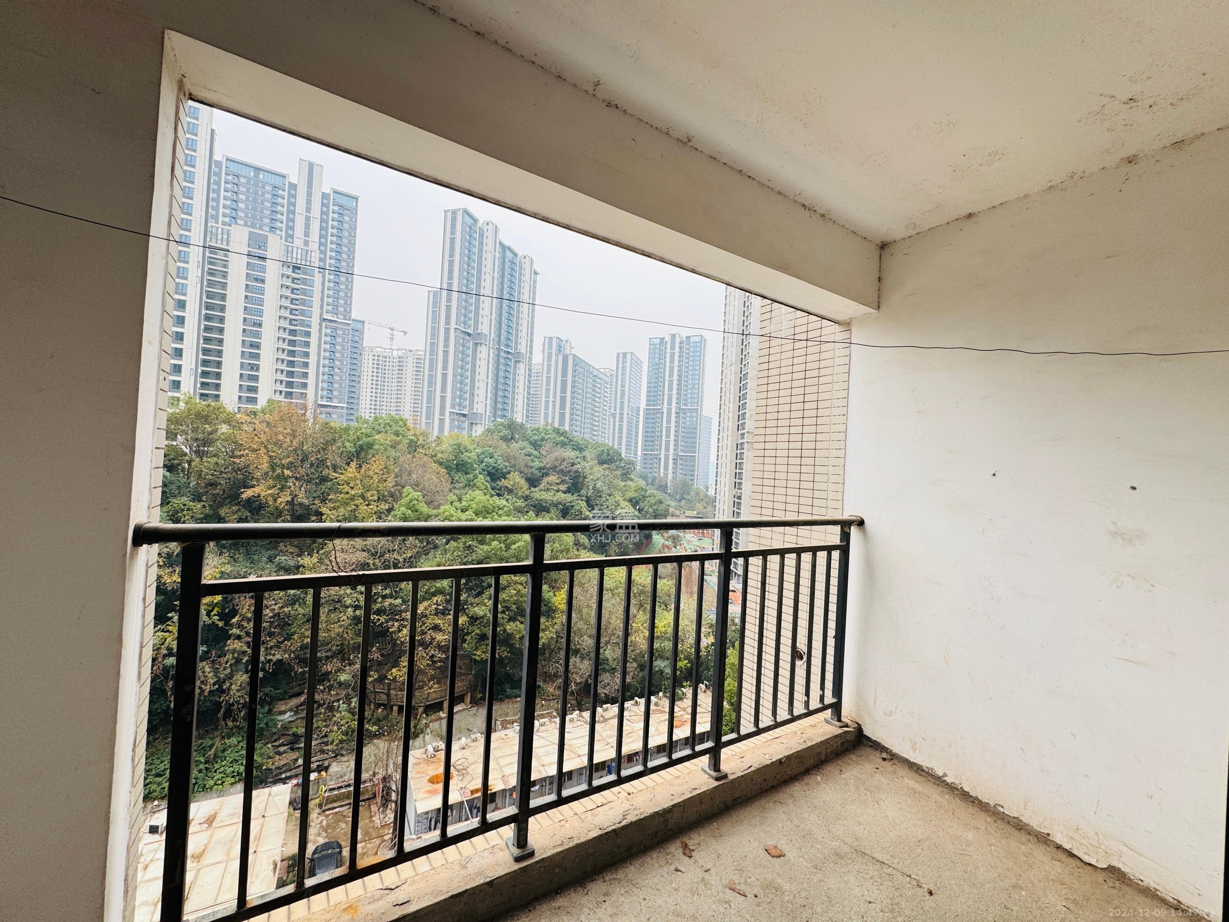 慢步江湾  3室1厅1卫    2000.0元/月室内图