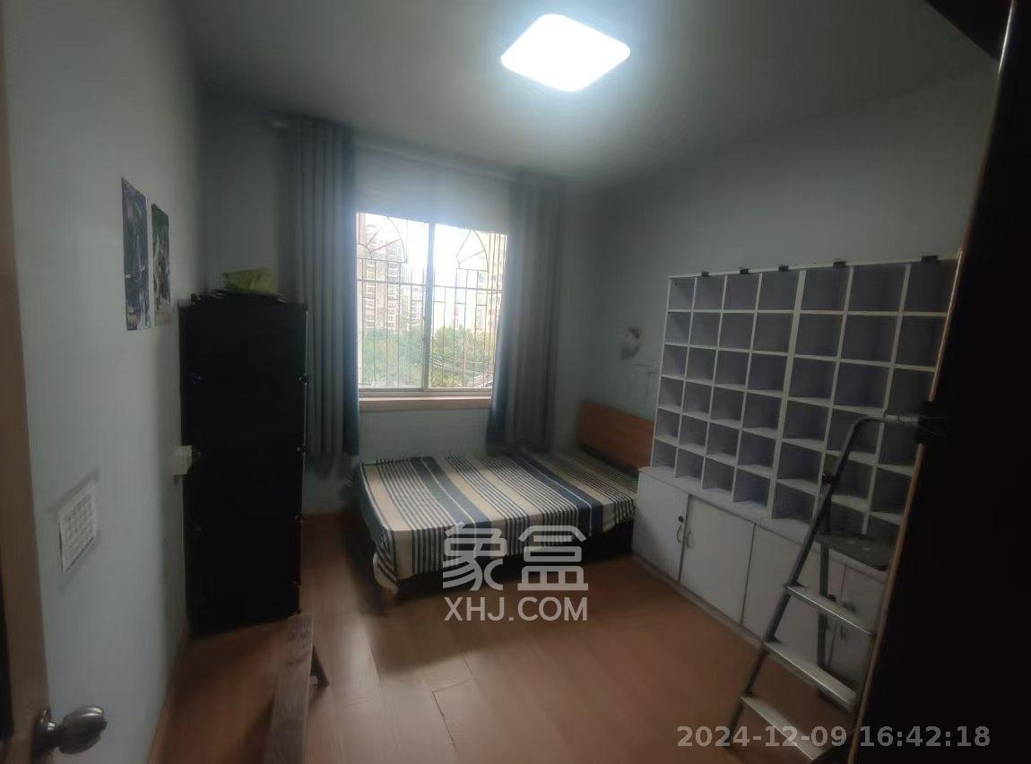 中建五局信和苑四区  2室2厅1卫    1500.0元/月 中建五局信和苑四区  2室2厅1卫    1500.0元/月室内图