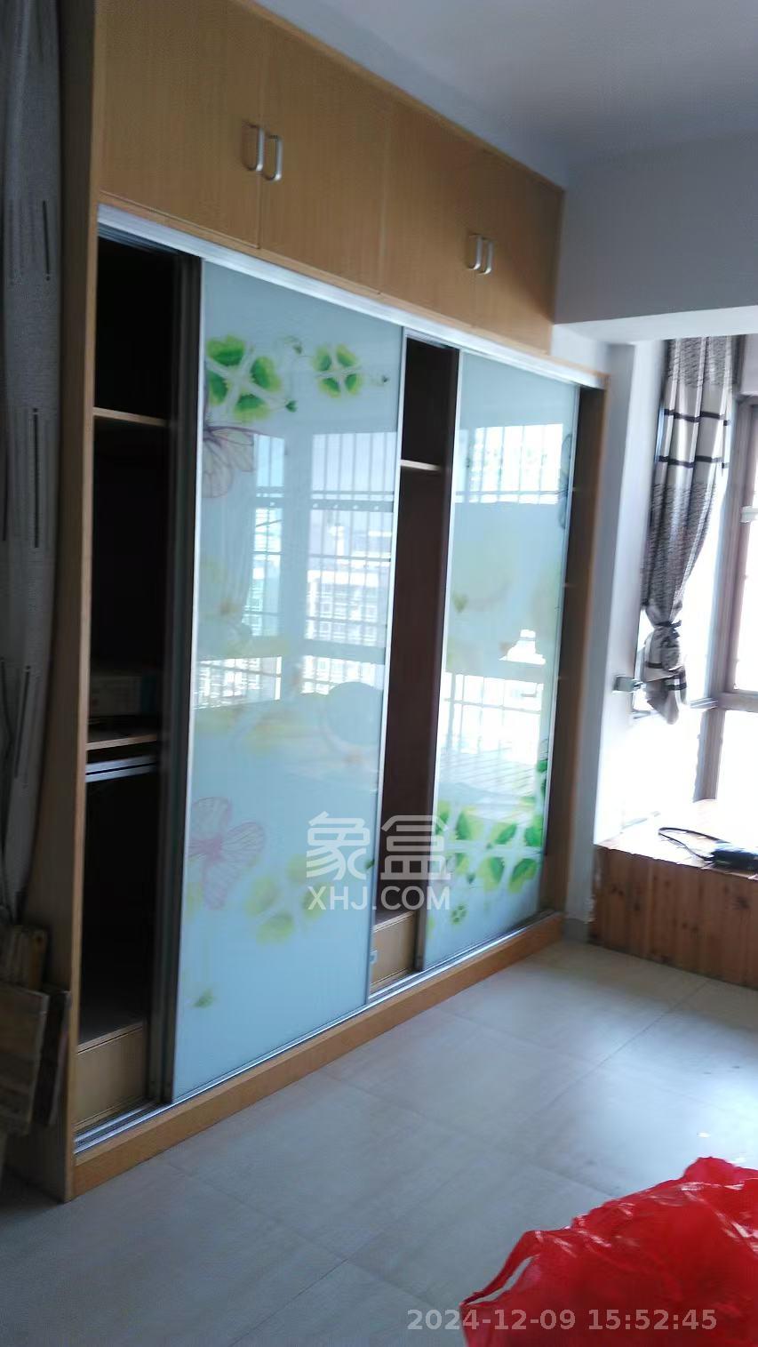 中盛小家碧寓  1室1厅1卫   1200.00元/月