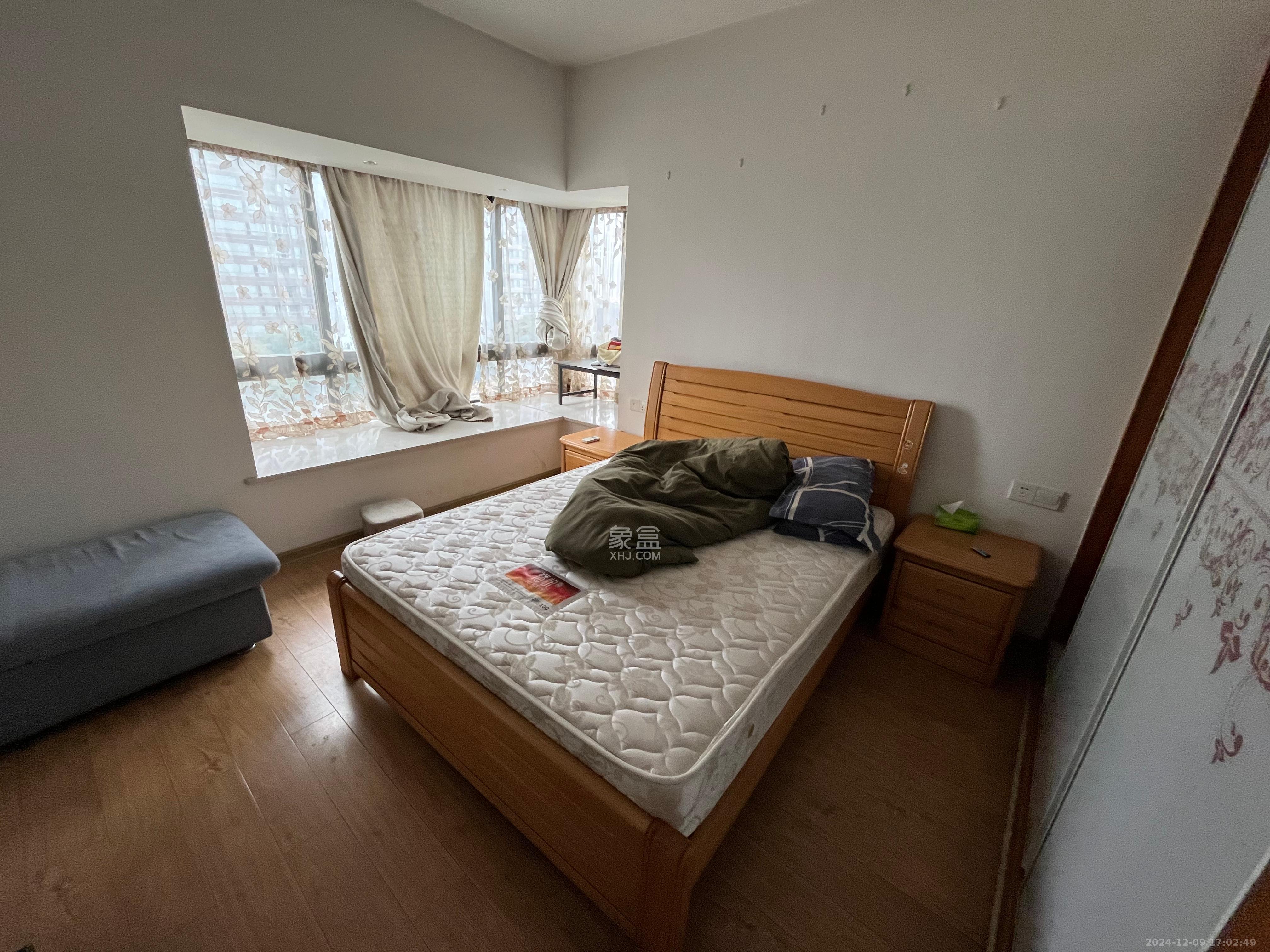 嘉宇盛世华章  2室2厅1卫    2500.0元/月室内图