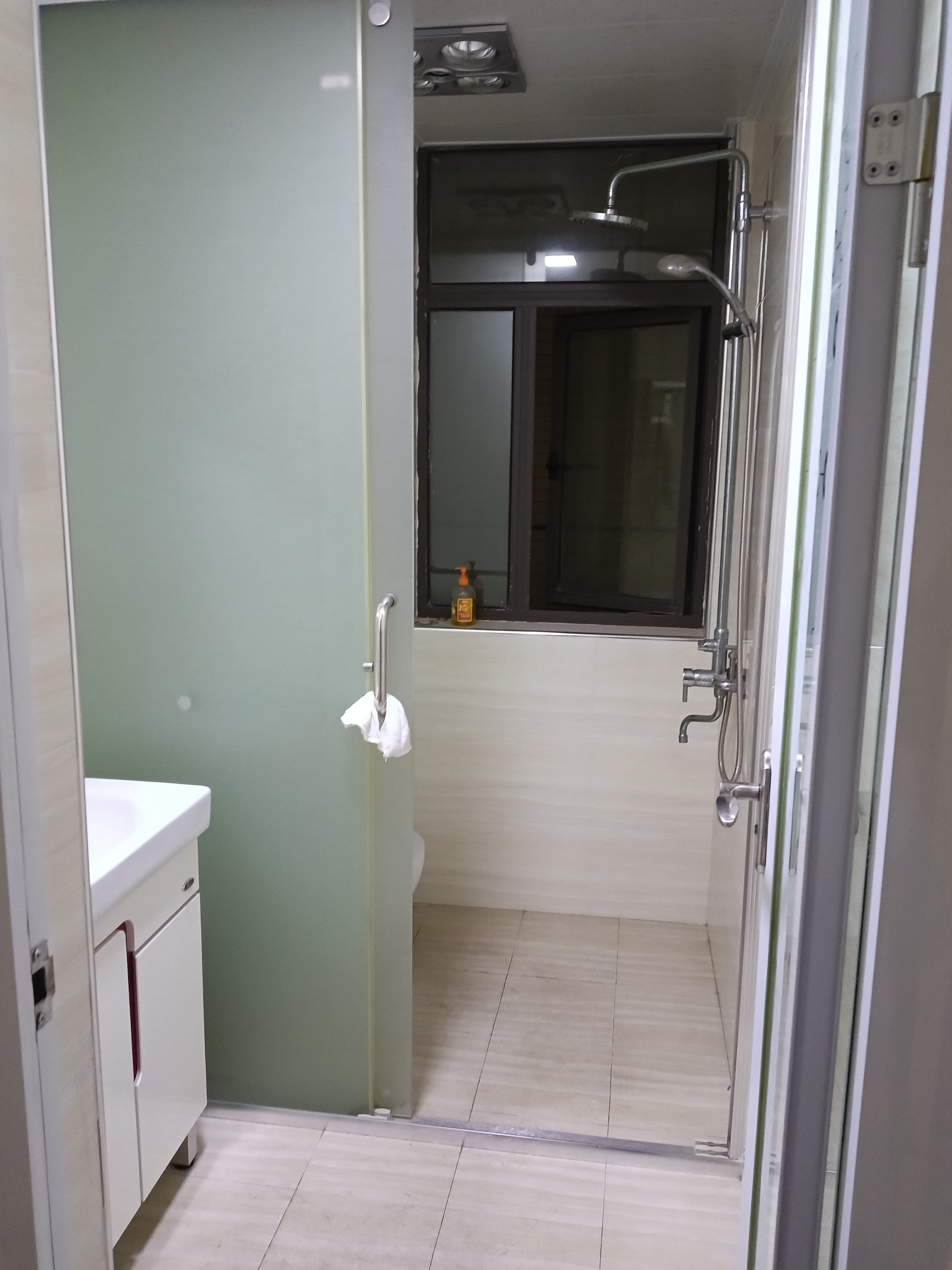 万豪城市花园 3室2厅2卫 2600.0元/月 万豪城市花园 3室2厅2卫 2600.0元/月室内图