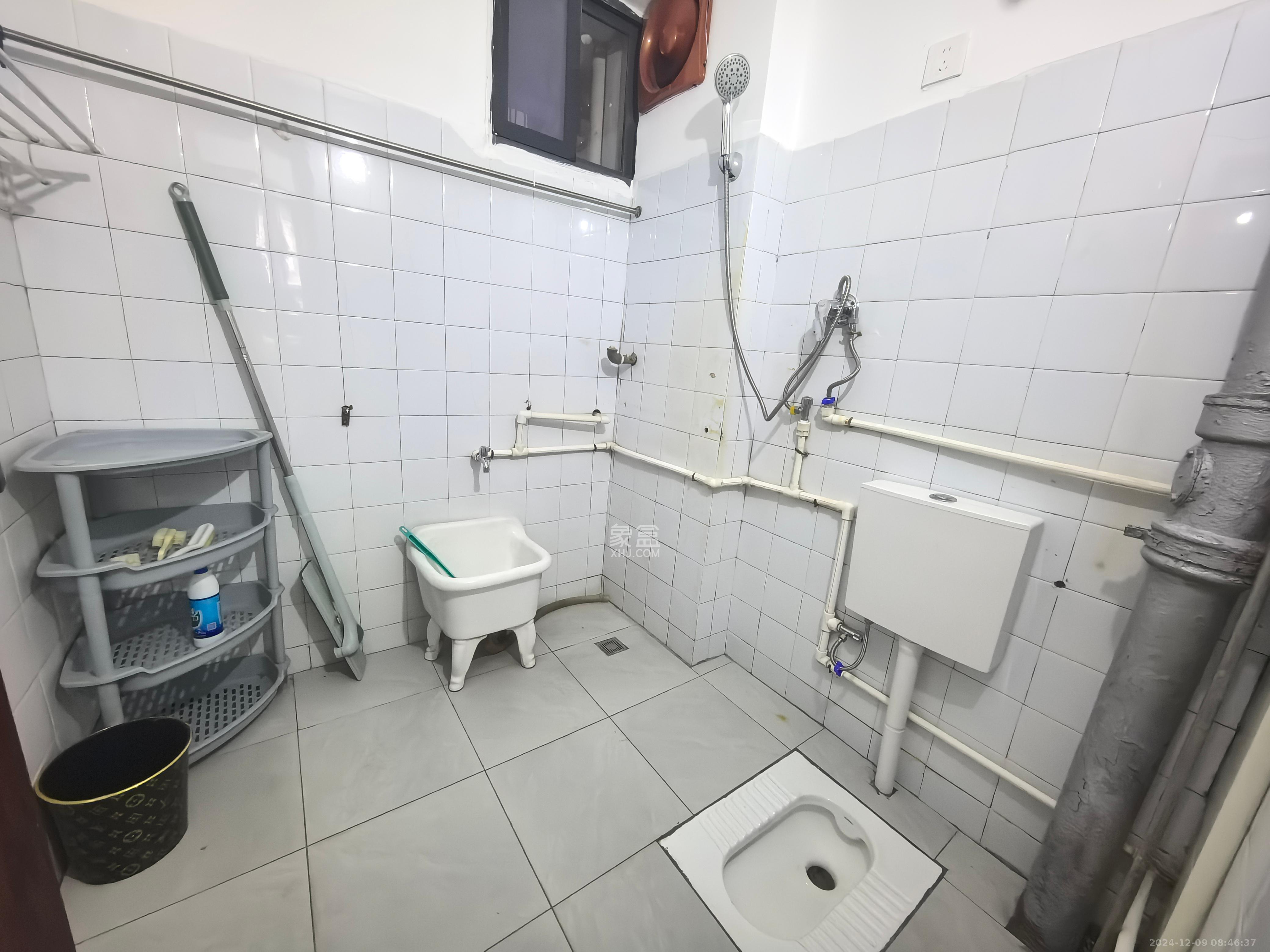 省建苑小区  3室2厅1卫   2300.00元/月室内图