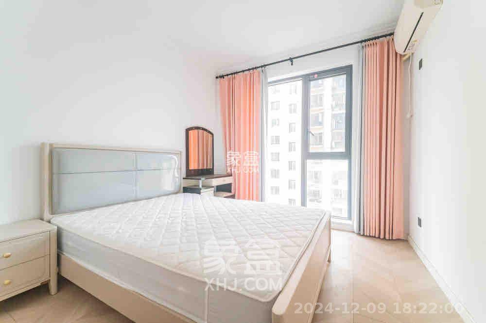 阳光丽景  3室2厅2卫   2600.00元/月室内图