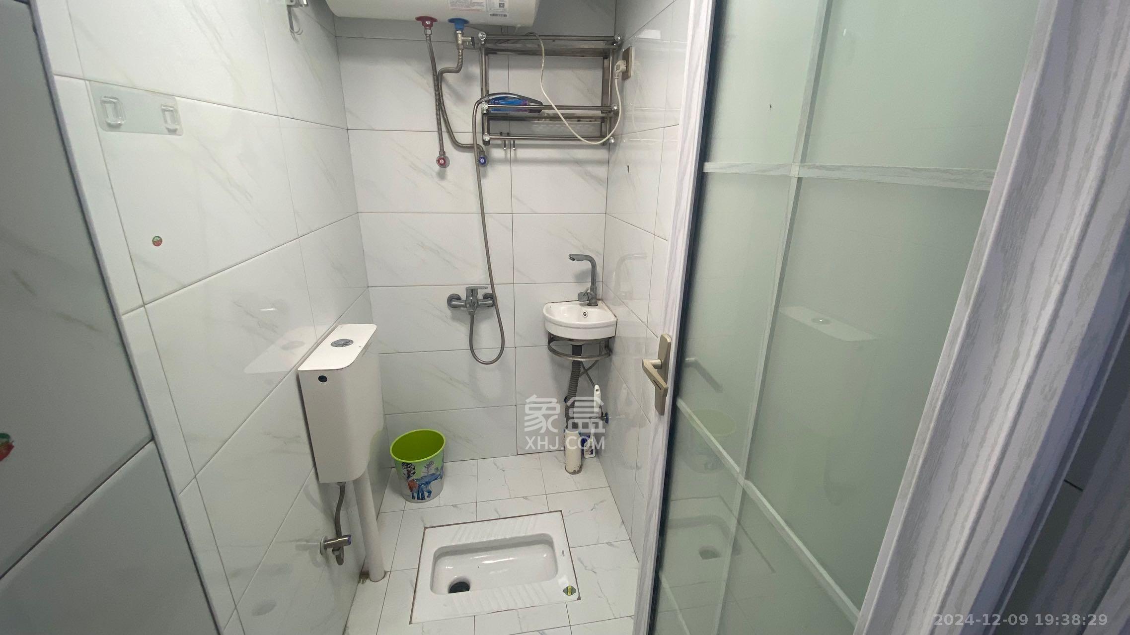 早谷塘安置小区二期 1室1厅1卫 900.0元/月 早谷塘安置小区二期 1室1厅1卫 900.0元/月室内图