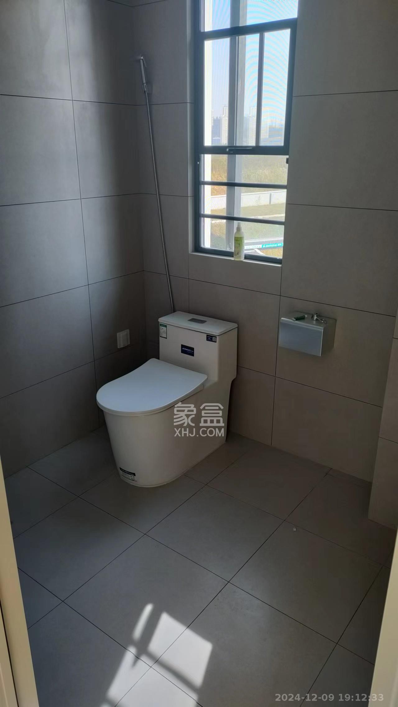 植基家园 3室2厅2卫 2000.0元/月 植基家园 3室2厅2卫 2000.0元/月室内图