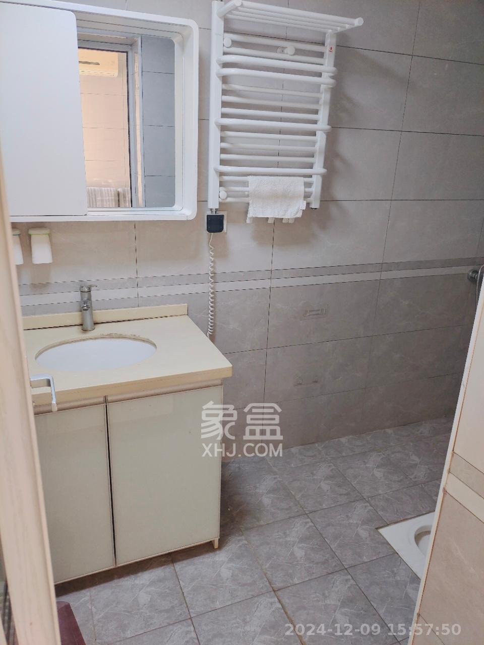 怡海星城  1室1厅1卫   1350.00元/月室内图