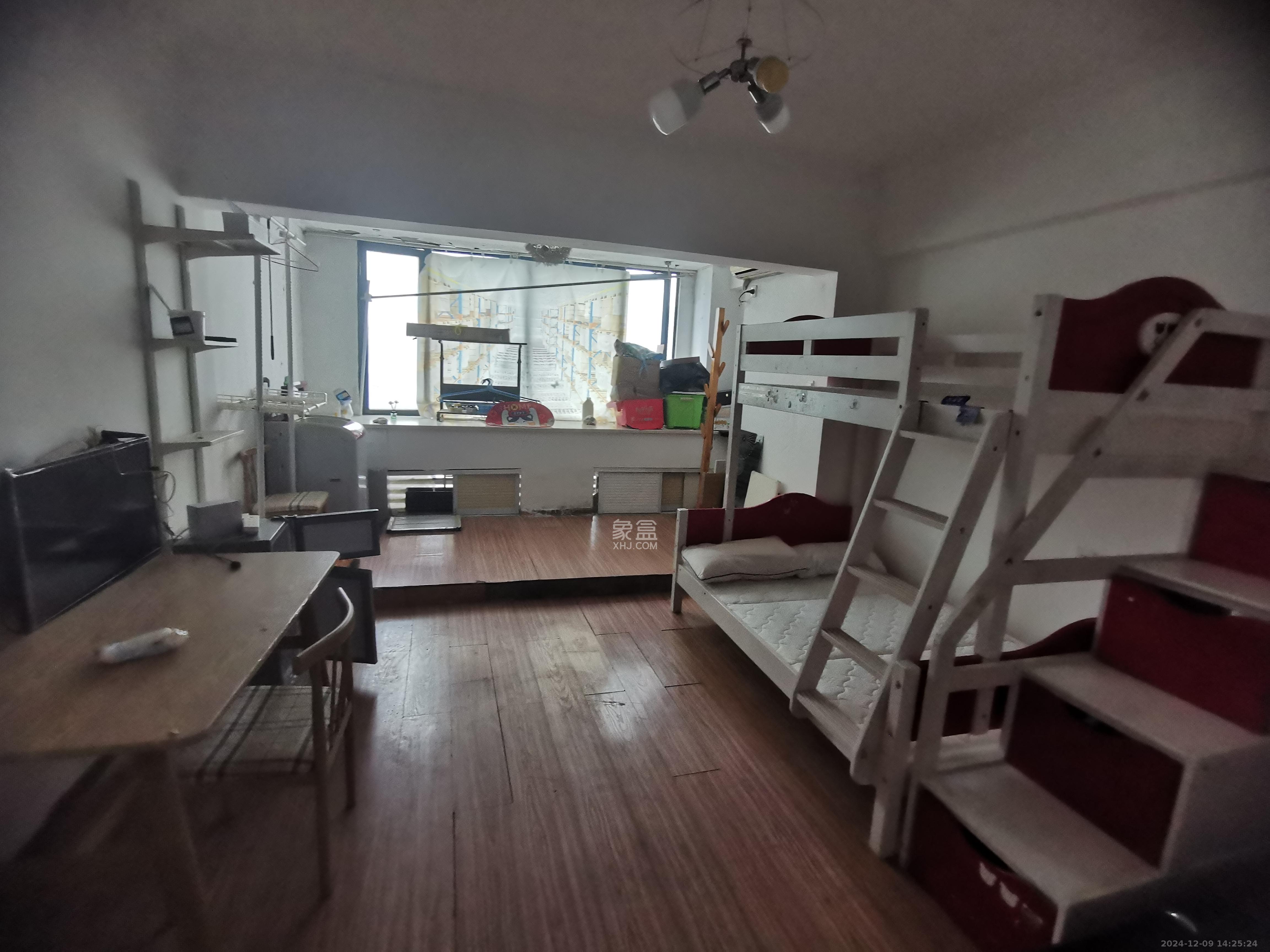 观园国际公寓 1室1厅1卫 1600.0元/月 观园国际公寓 1室1厅1卫 1600.0元/月室内图