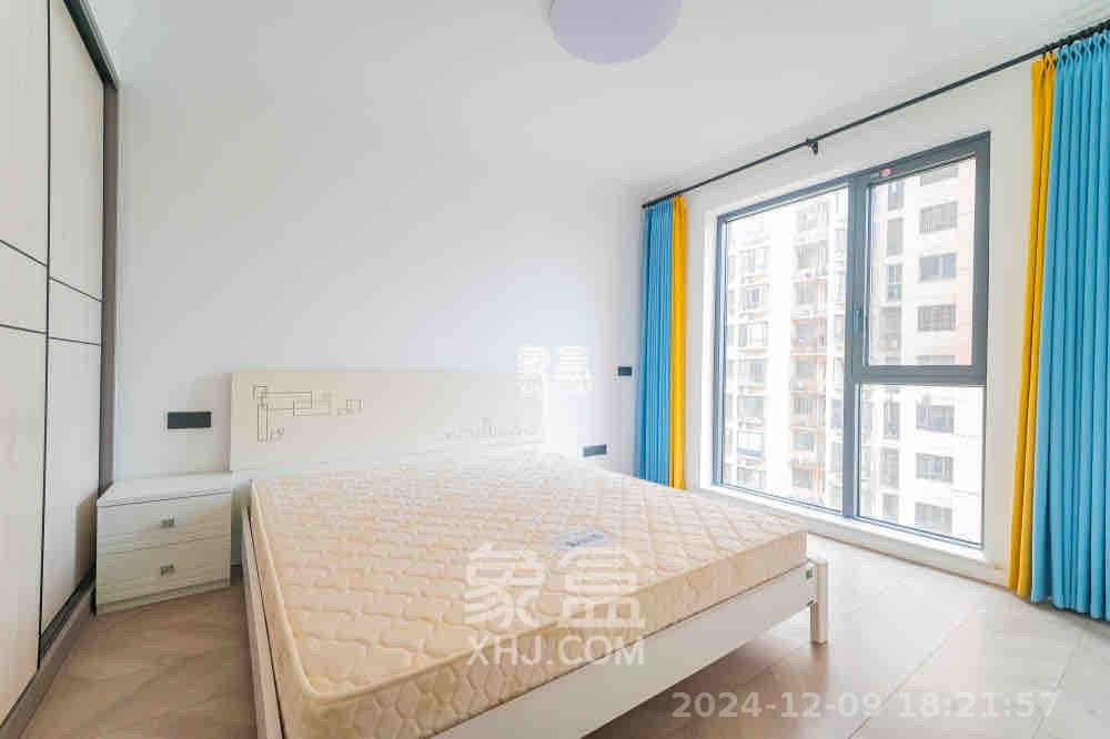 阳光丽景  3室2厅2卫   2600.00元/月室内图
