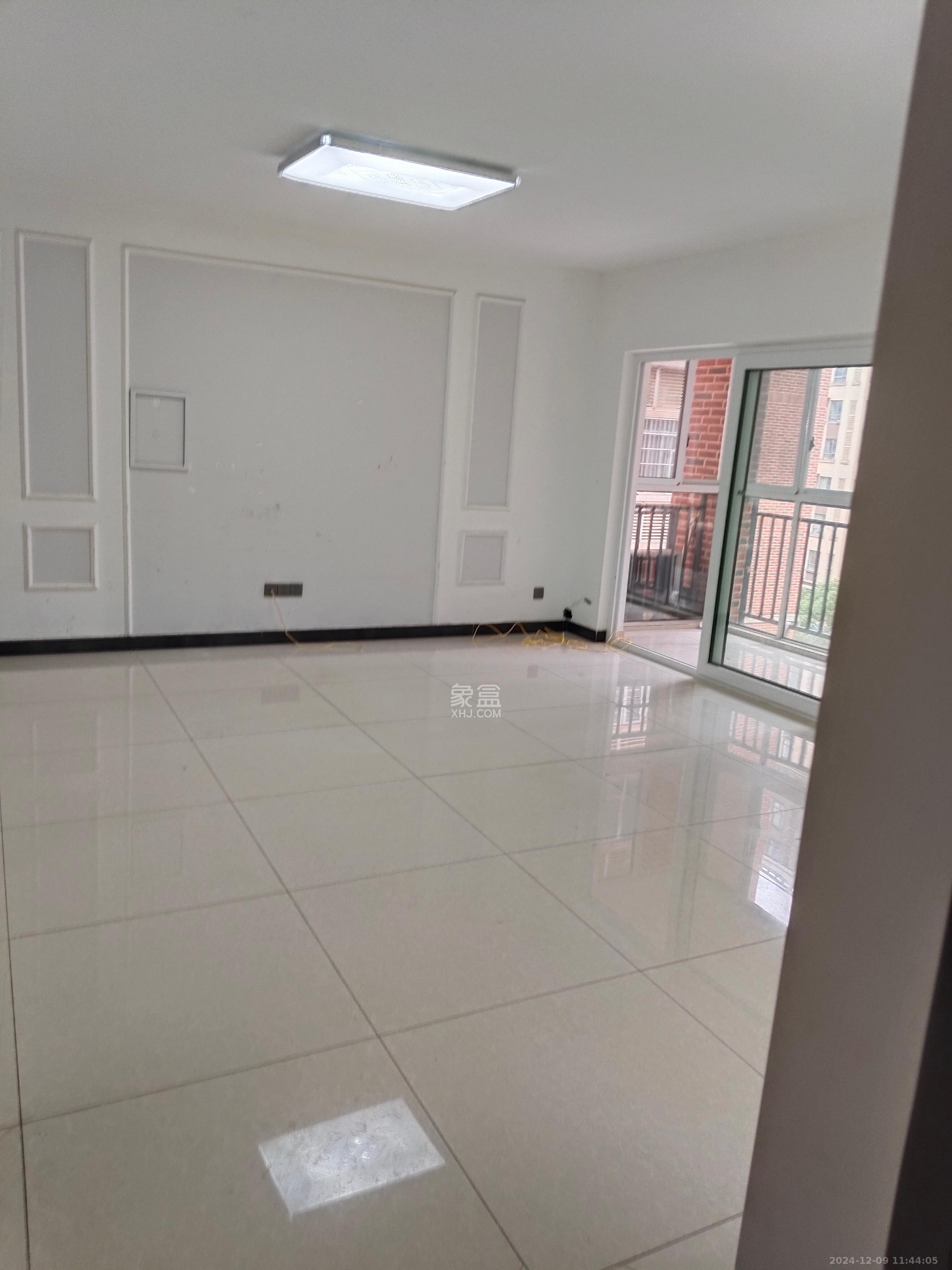 哈佛小镇(五矿哈佛小镇) 3室2厅2卫 1800.0元/月 哈佛小镇(五矿哈佛小镇) 3室2厅2卫 1800.0元/月室内图