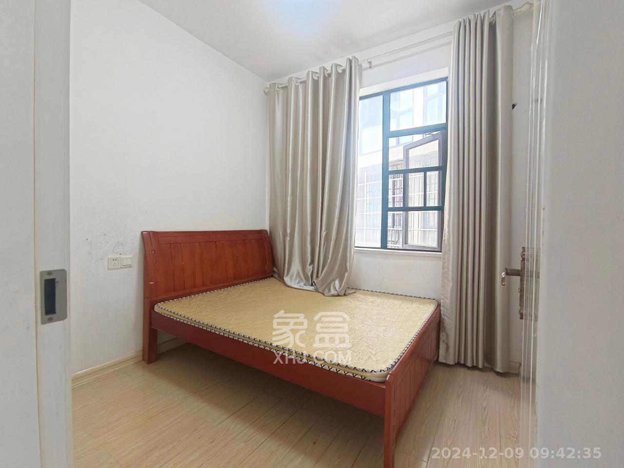 枫华府第 3室2厅2卫 2000.0元/月 枫华府第 3室2厅2卫 2000.0元/月室内图