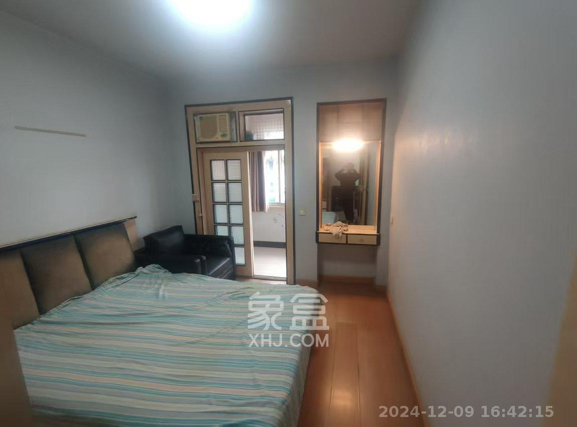 中建五局信和苑四区  2室2厅1卫    1500.0元/月室内图