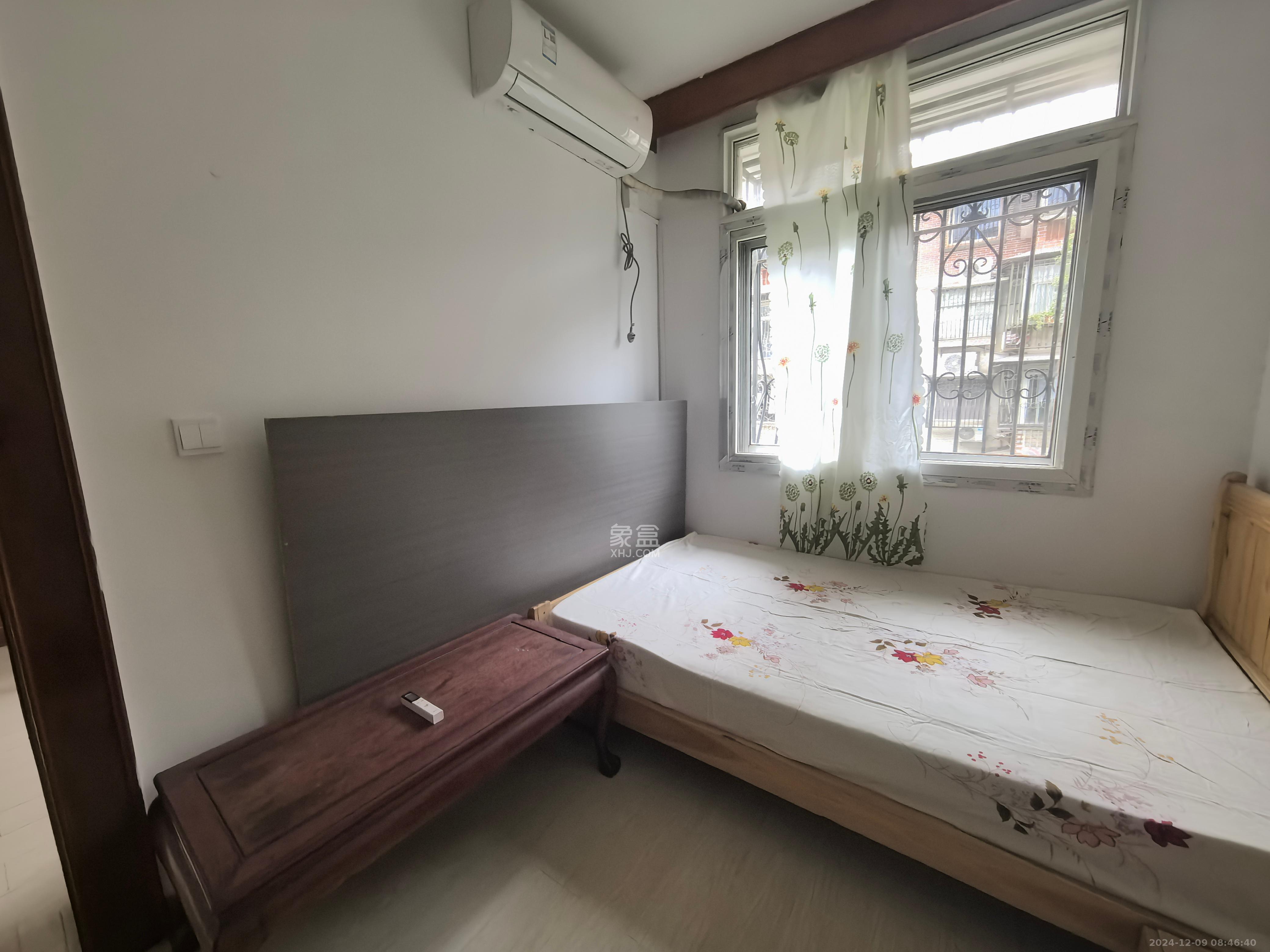 省建苑小区  3室2厅1卫   2300.00元/月室内图