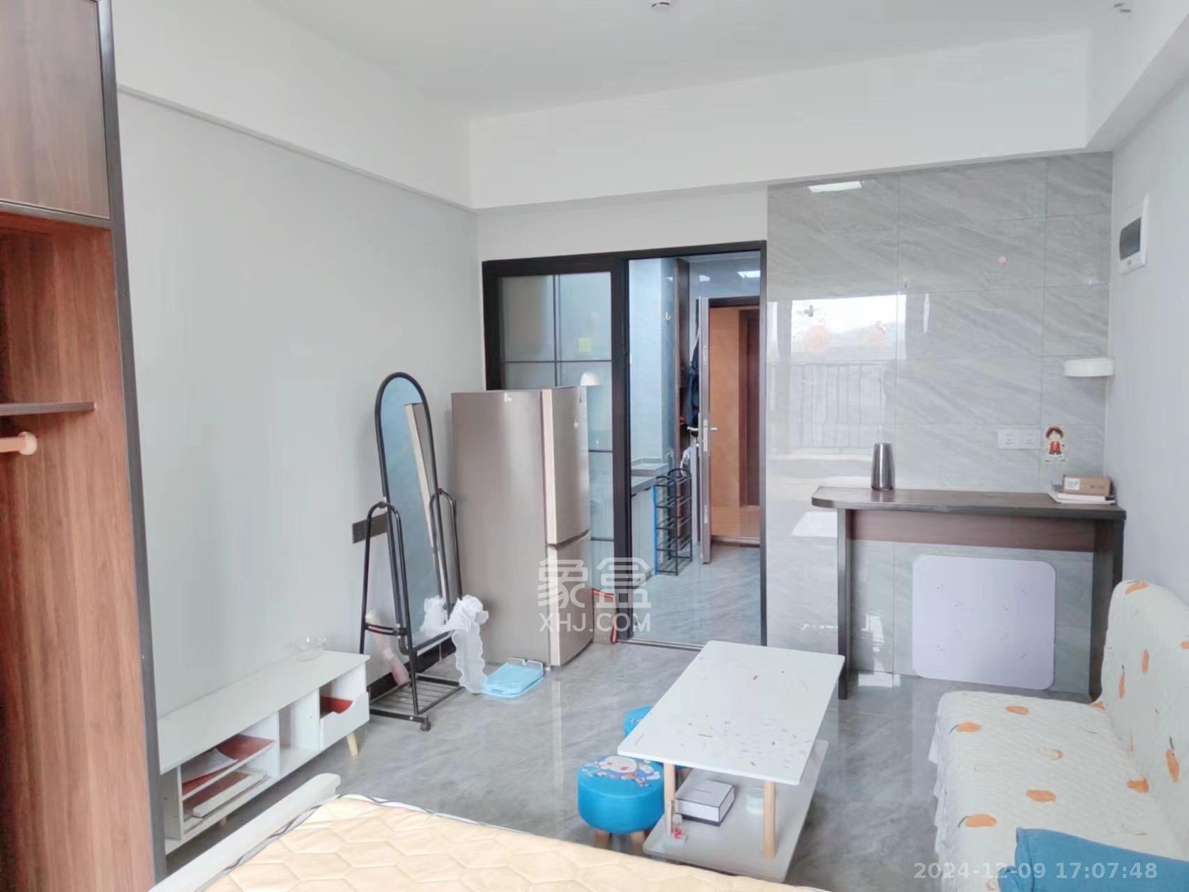 龙湖湘江星座(祺鑫星座公寓)  1室1厅1卫    1400.0元/月 龙湖湘江星座(祺鑫星座公寓)  1室1厅1卫    1400.0元/月室内图