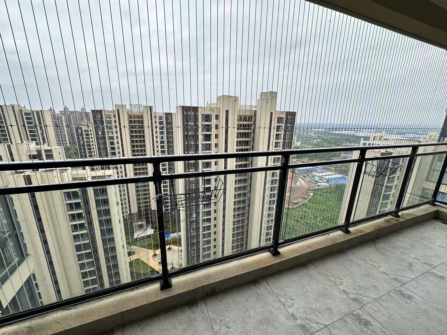 碧桂园公园上城 3室2厅2卫 2600.0元/月 碧桂园公园上城 3室2厅2卫 2600.0元/月室内图