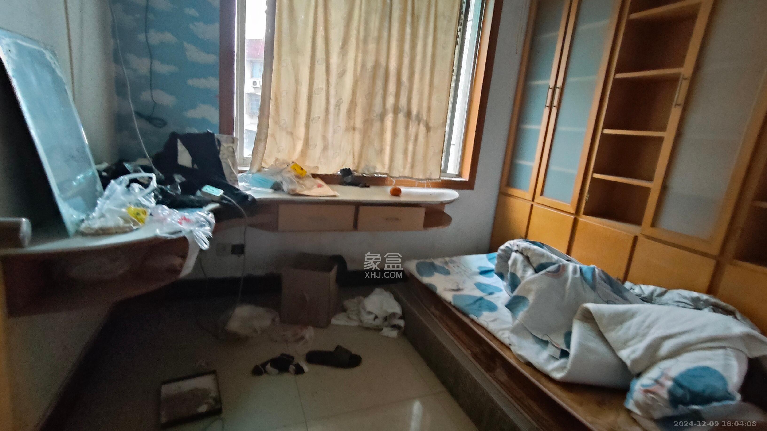 广宇园丁新村  4室5厅4卫    2800.0元/月 广宇园丁新村  4室5厅4卫    2800.0元/月