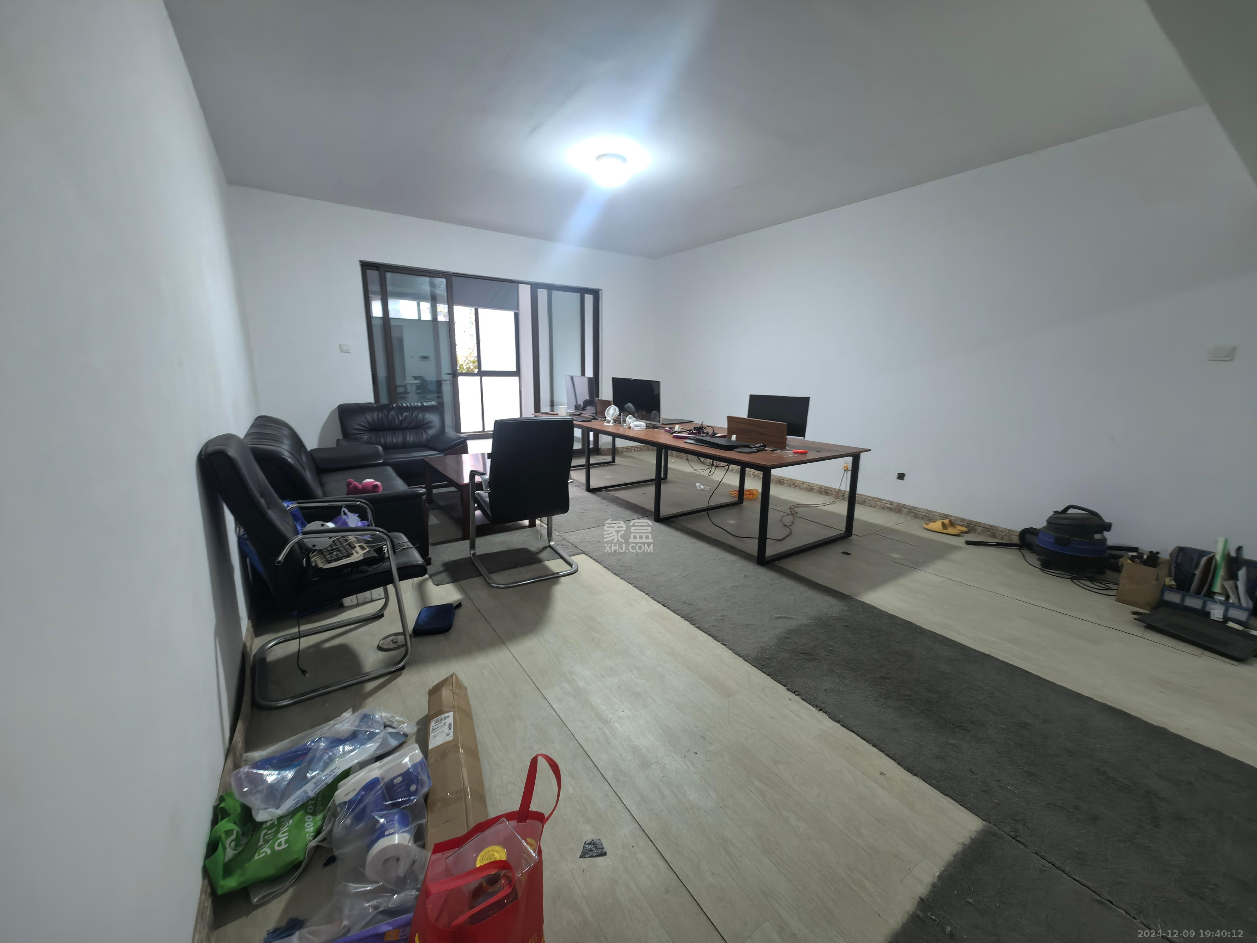 芙佳花园 5室2厅2卫 3500.0元/月 芙佳花园 5室2厅2卫 3500.0元/月室内图