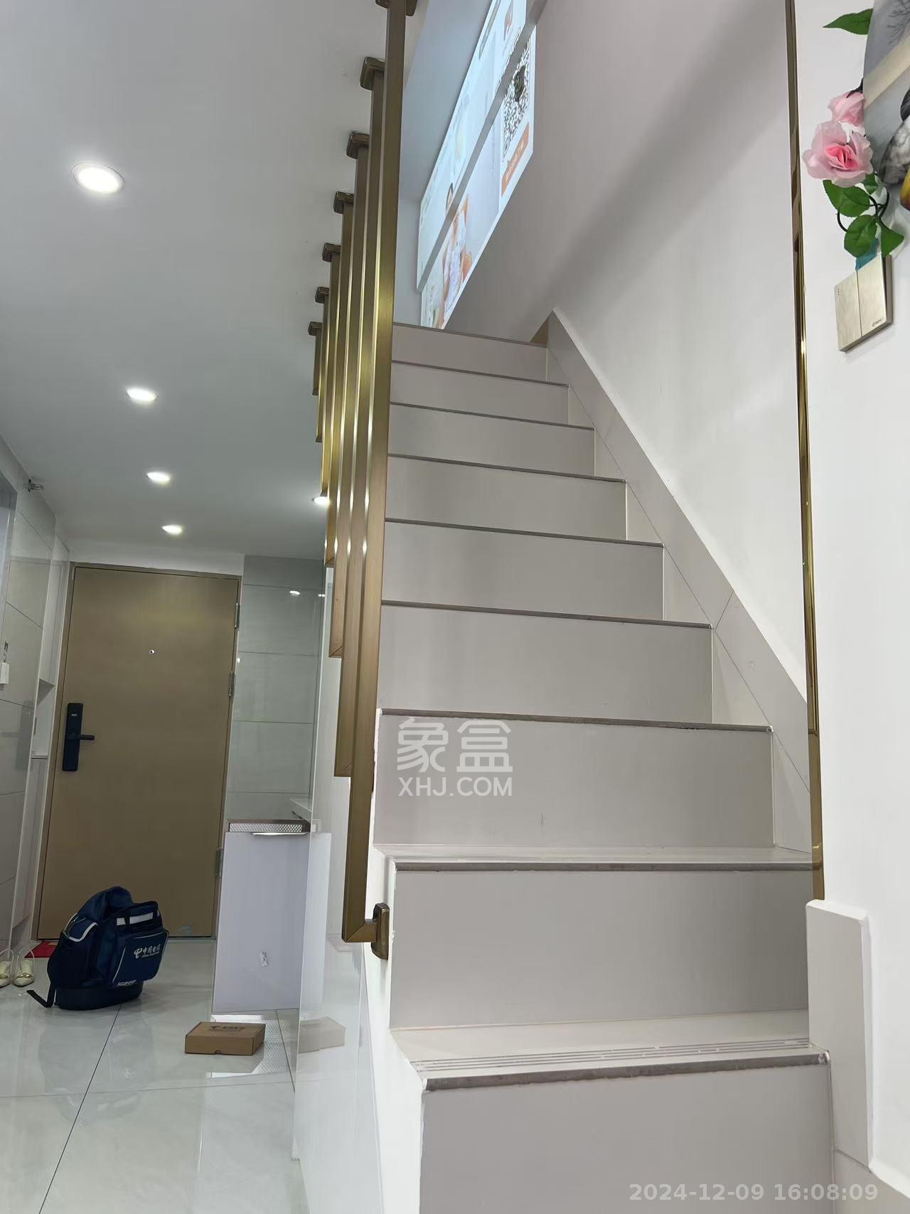 珠江花城好世界  1室1厅1卫   2400.00元/月室内图