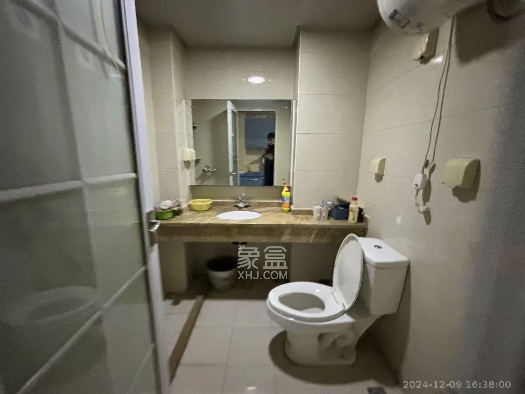 西子一间 1室1厅1卫 1800.0元/月 西子一间 1室1厅1卫 1800.0元/月室内图