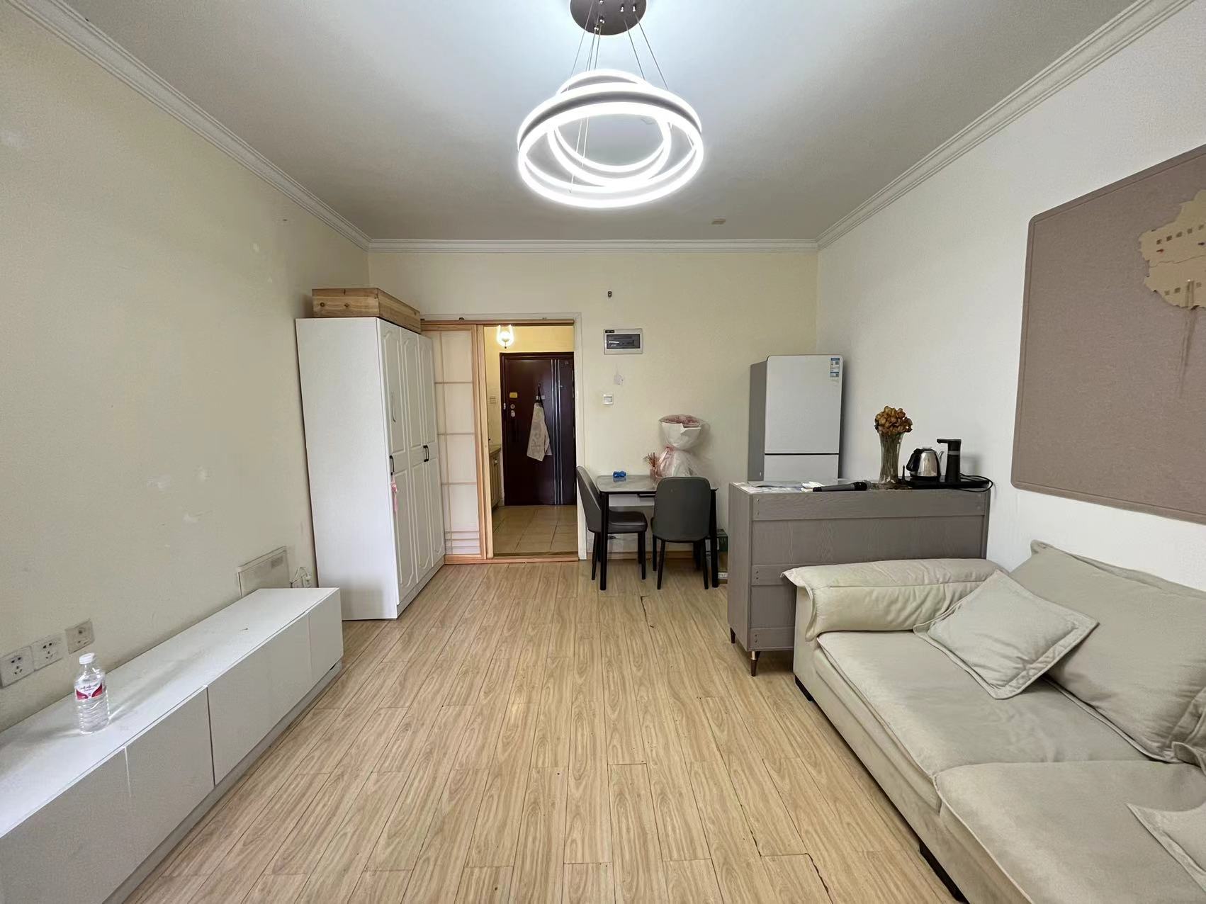 万芙锦城 1室1厅1卫 1800.0元/月 万芙锦城 1室1厅1卫 1800.0元/月室内图