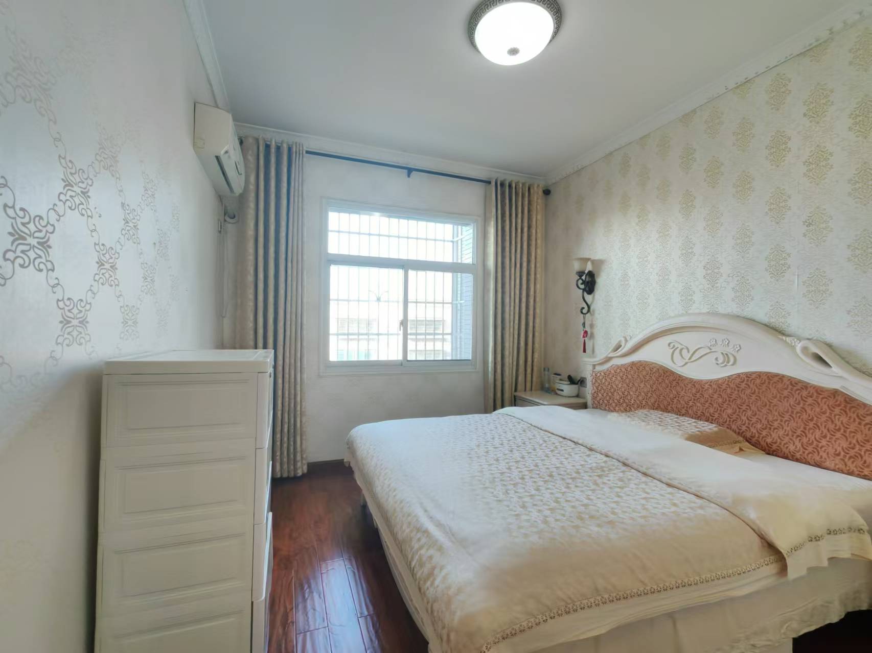 华联小区 1室0厅0卫 71.8万 华联小区 1室0厅0卫 71.8万室内图