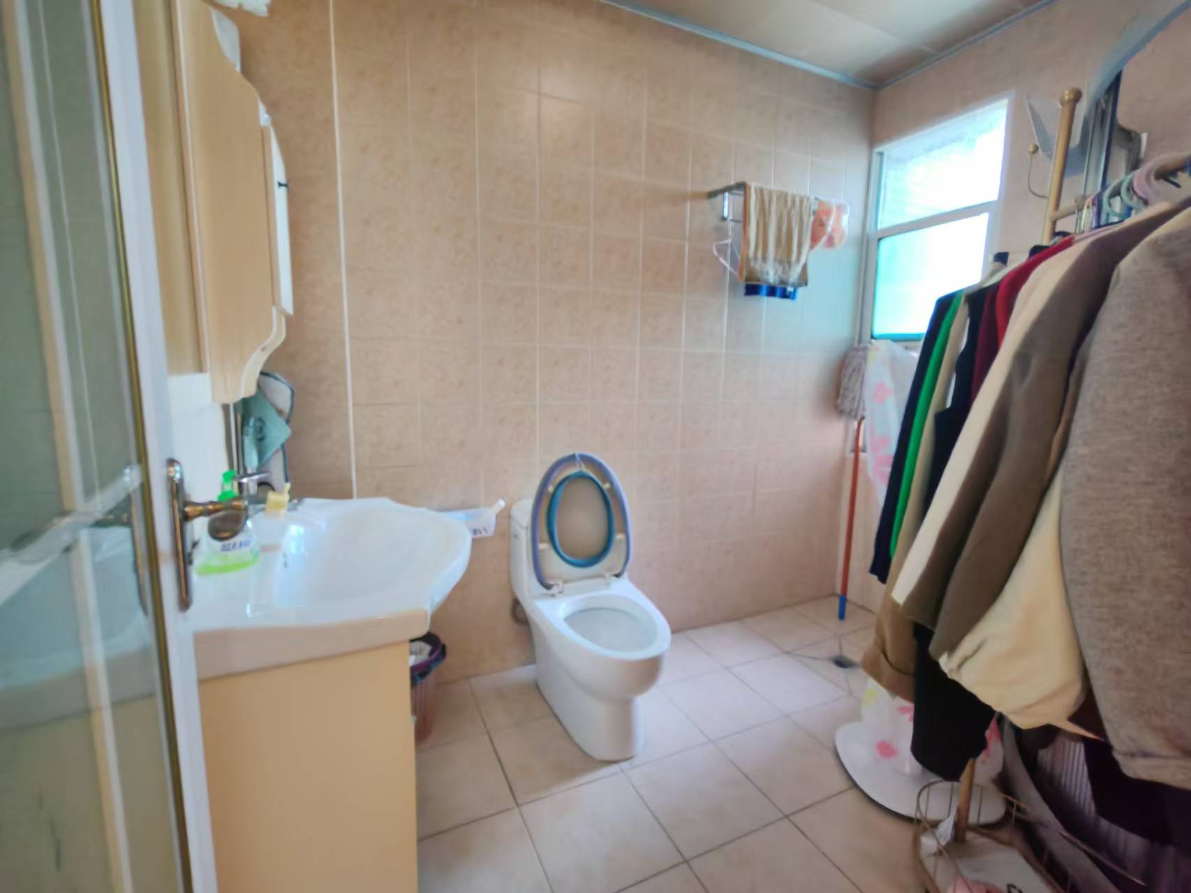 华联小区 1室0厅0卫 71.8万 华联小区 1室0厅0卫 71.8万室内图